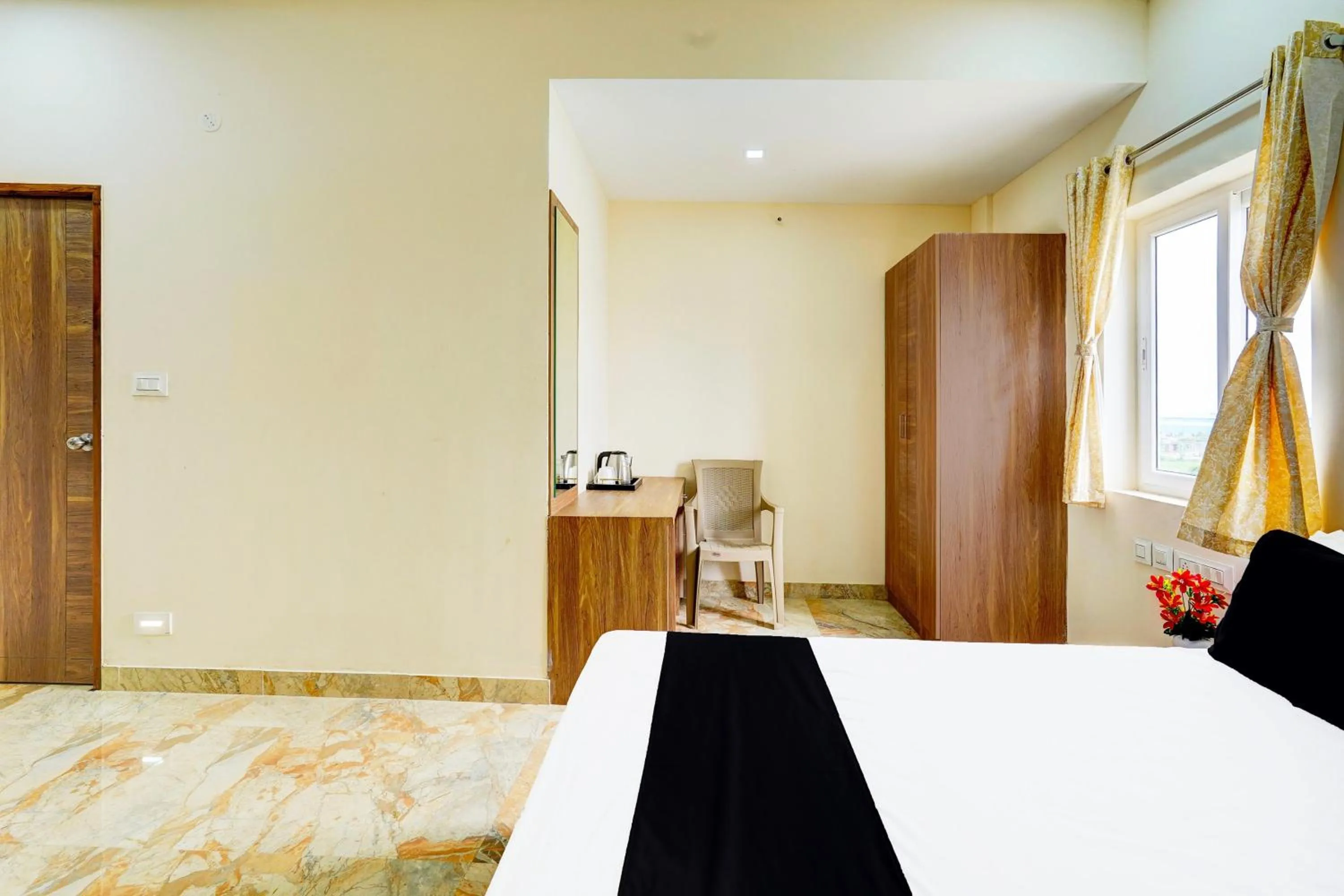 Bedroom, Bed in Super Hotel O Sriperambadhur formerly Radha Residency