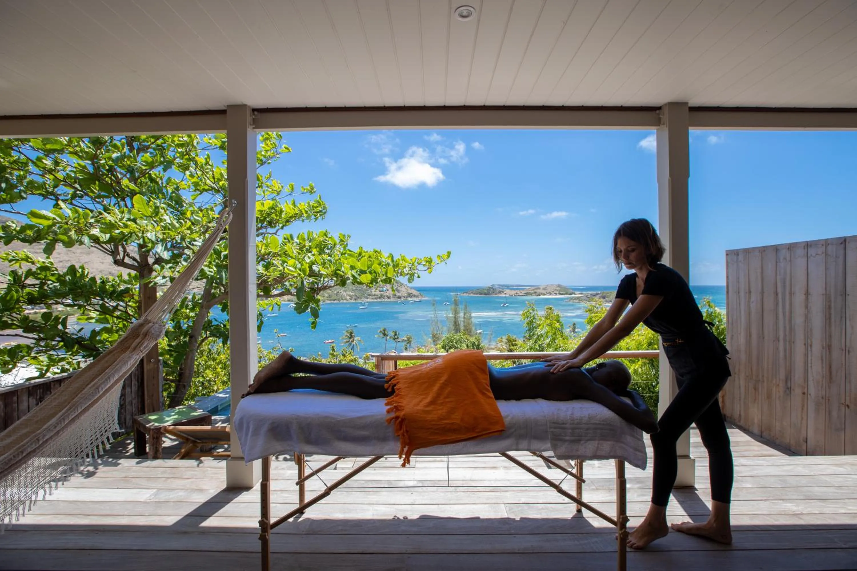 Massage in Karibuni Boutique Hotel