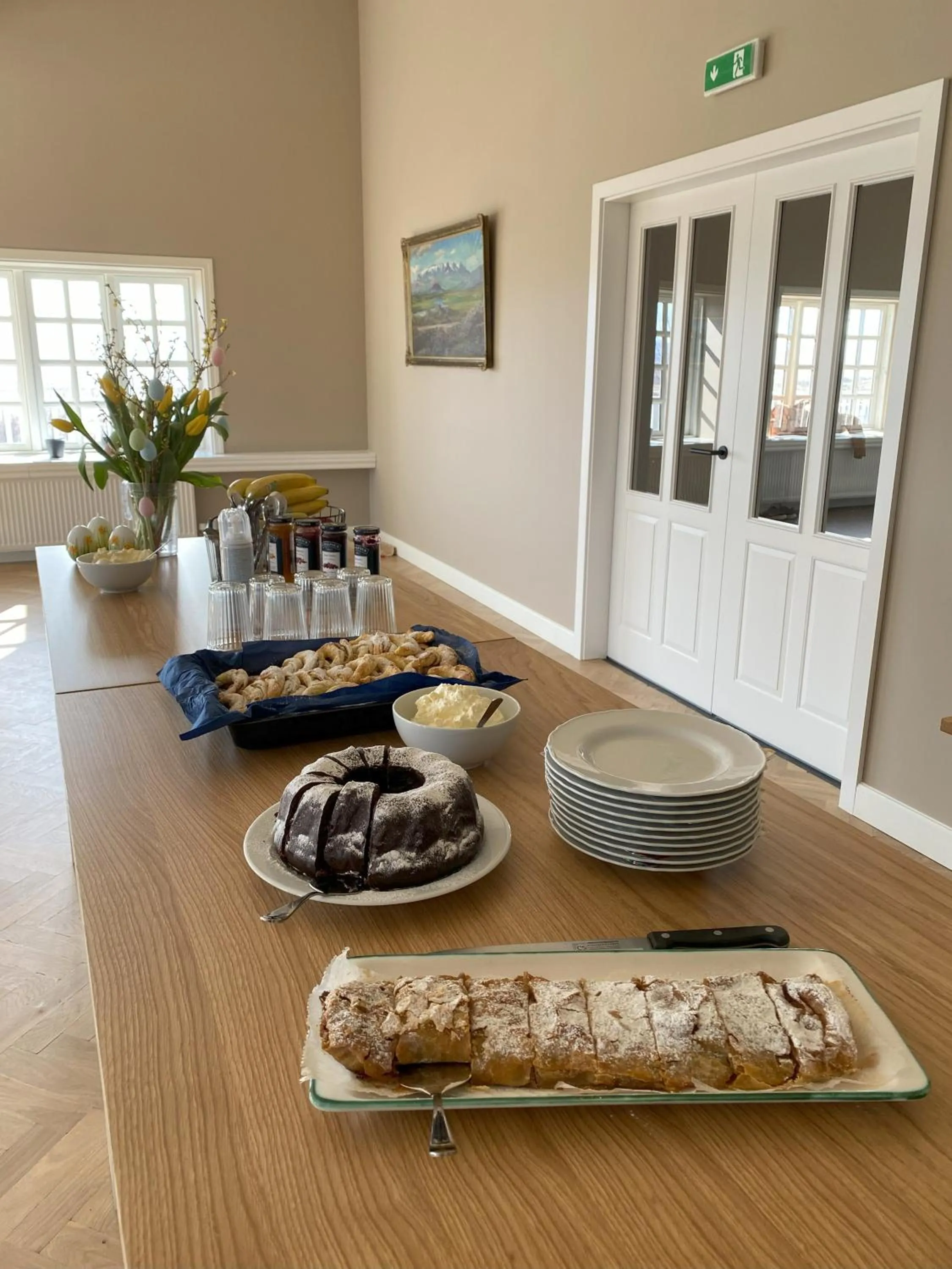 Restaurant/places to eat in Hotel Stafholt