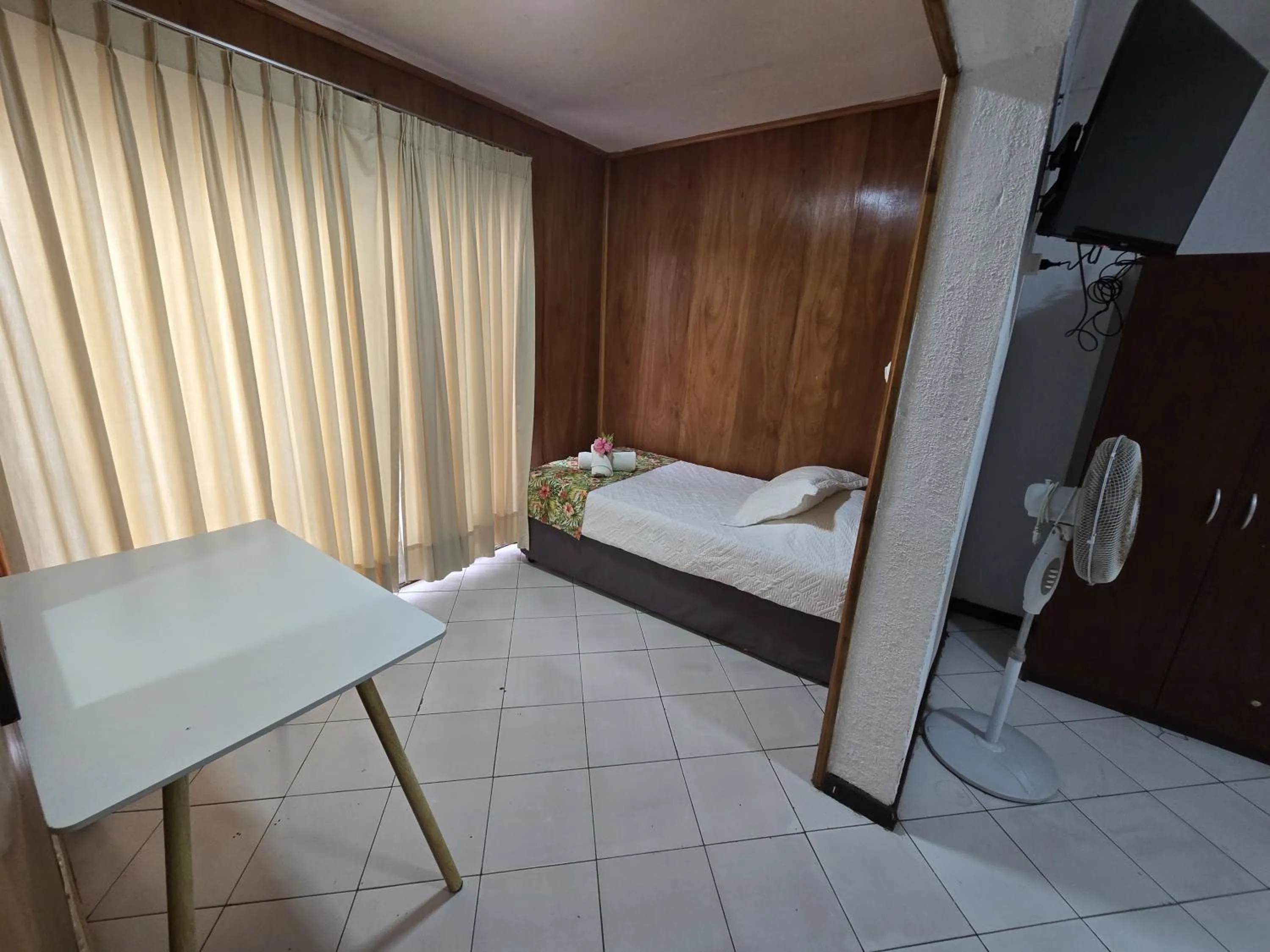 Bed in Hotel Hotu Matua by EI