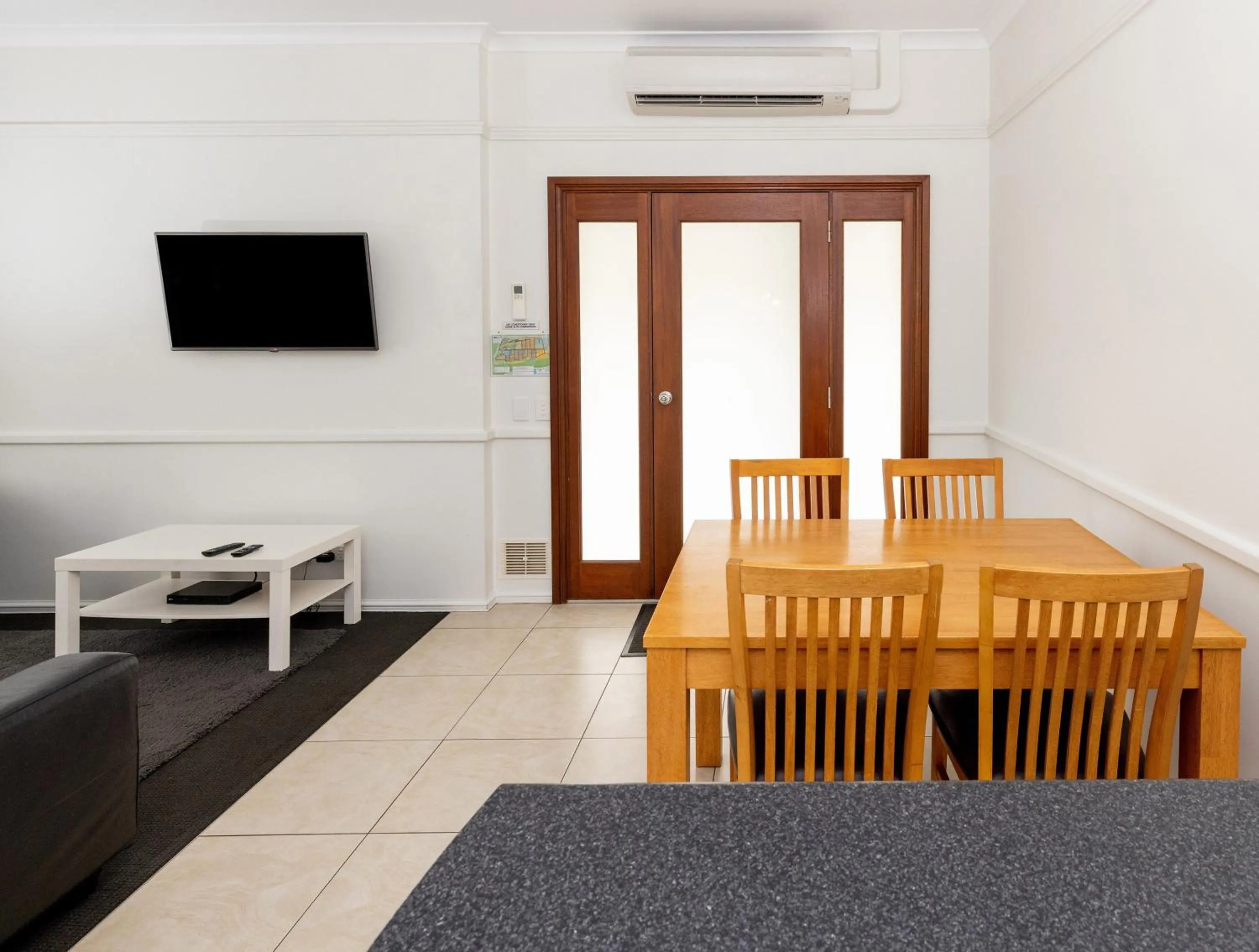 Dining area in BIG4 Emu Beach Holiday Park