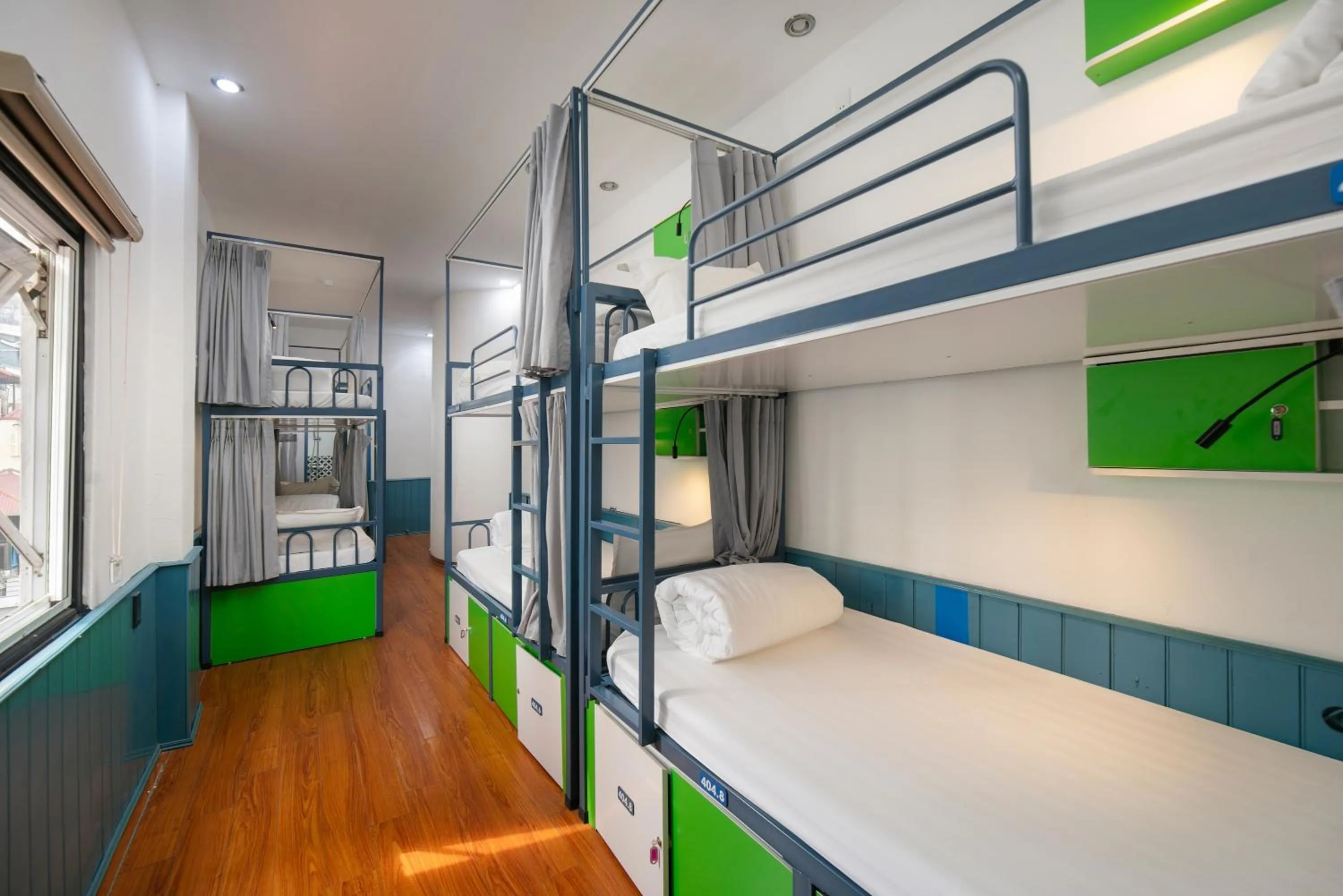 bunk bed, Bed in Hanoi Solo Hostel