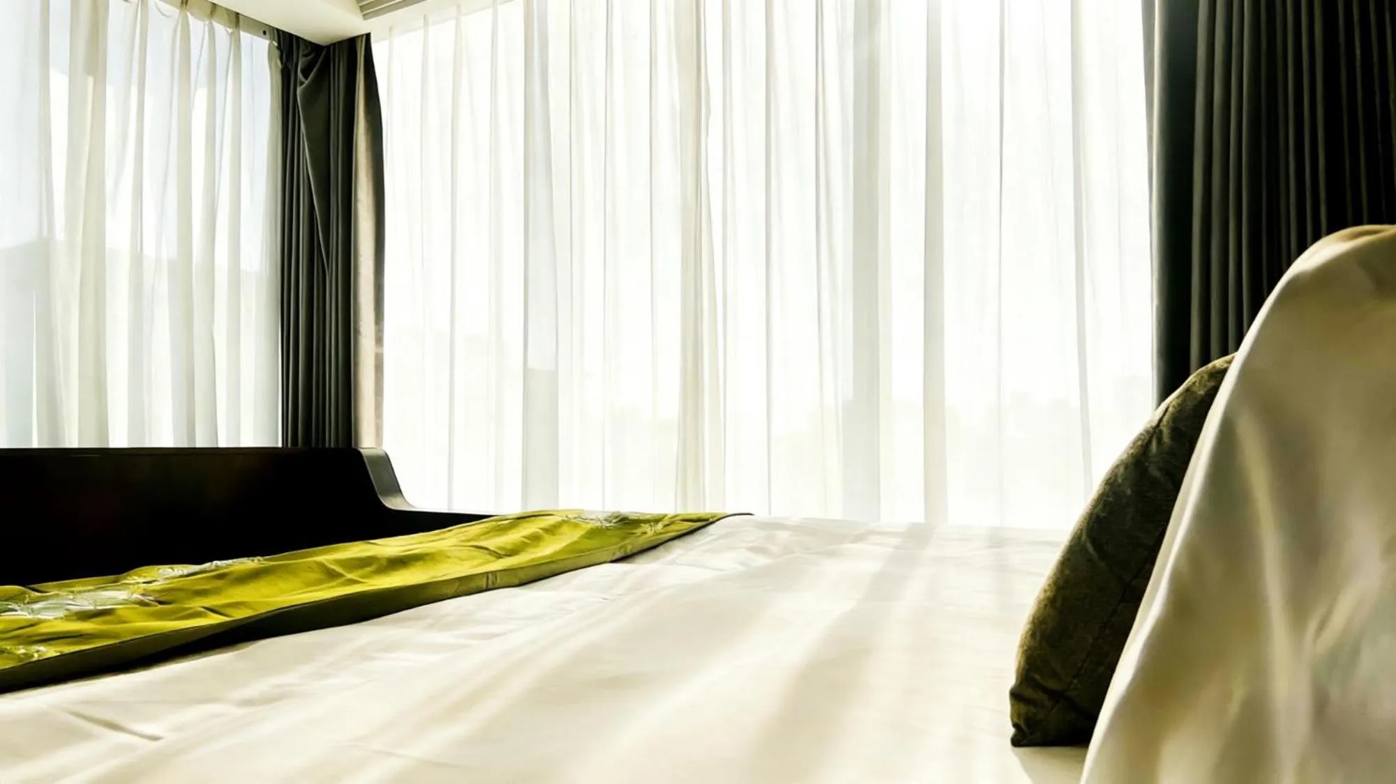 Photo of the whole room, Bed in The Purple Horse Hotel Beijing