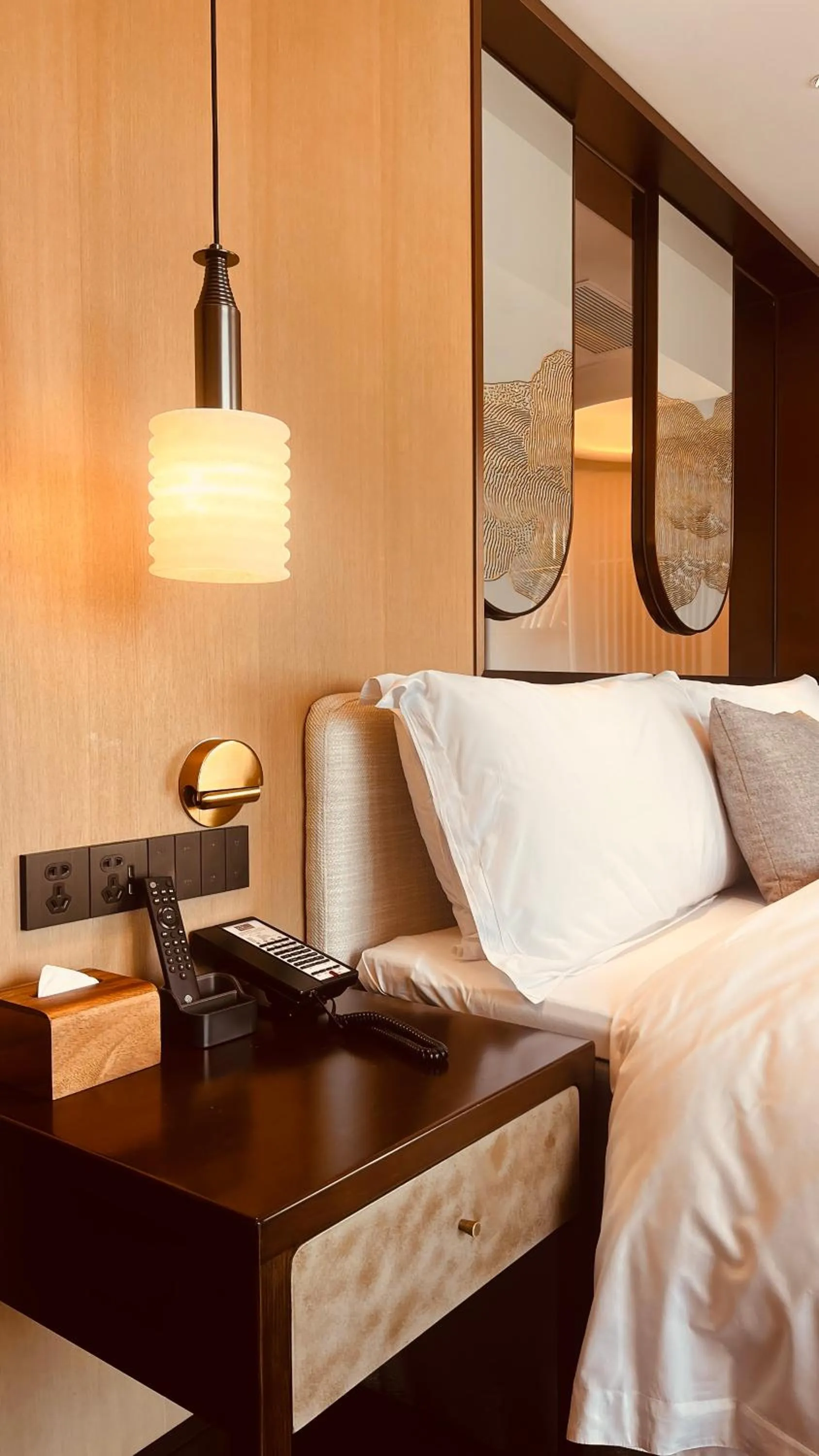 Photo of the whole room, Bed in The Purple Horse Hotel Beijing