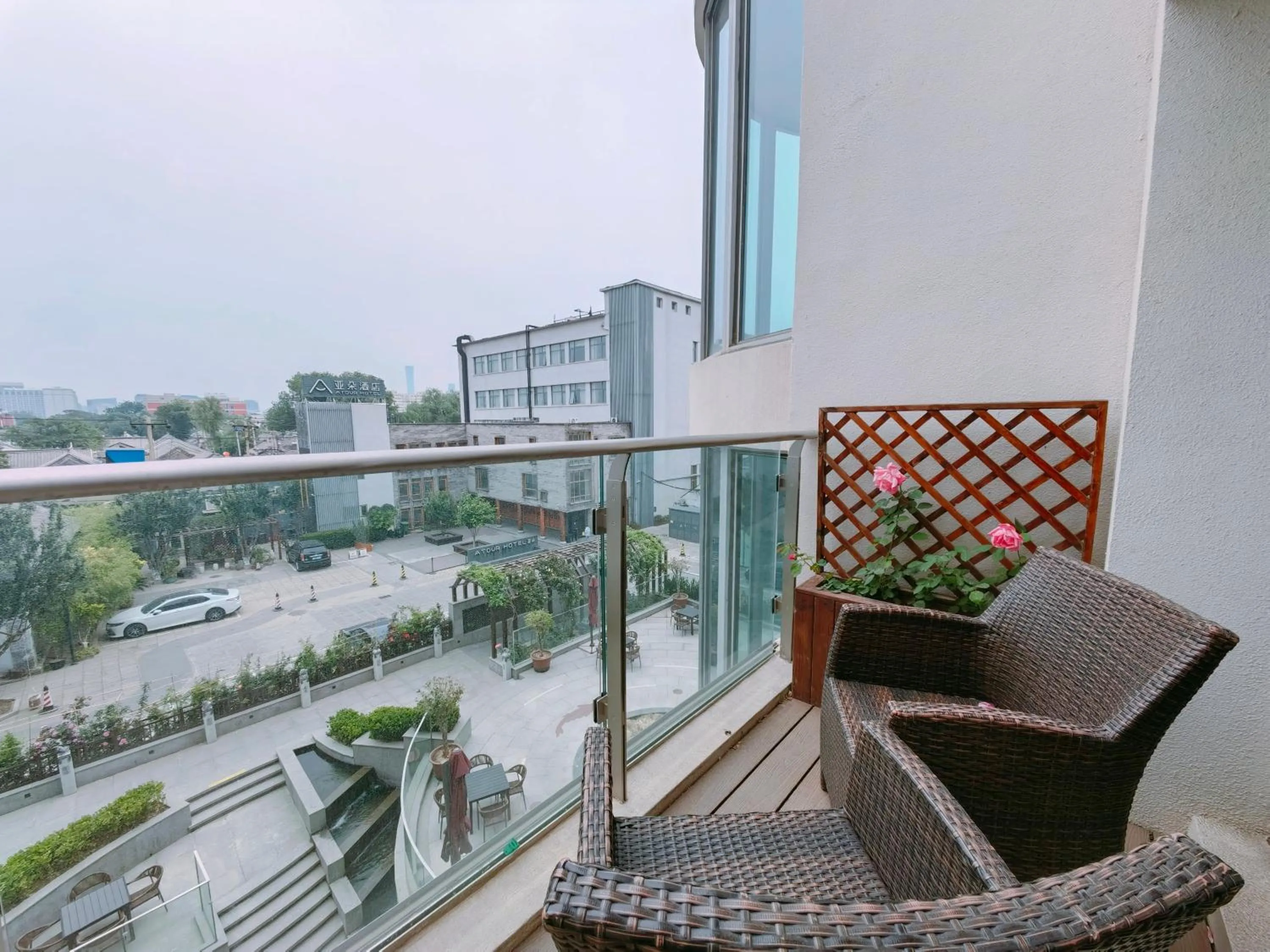 Balcony/Terrace in The Purple Horse Hotel Beijing