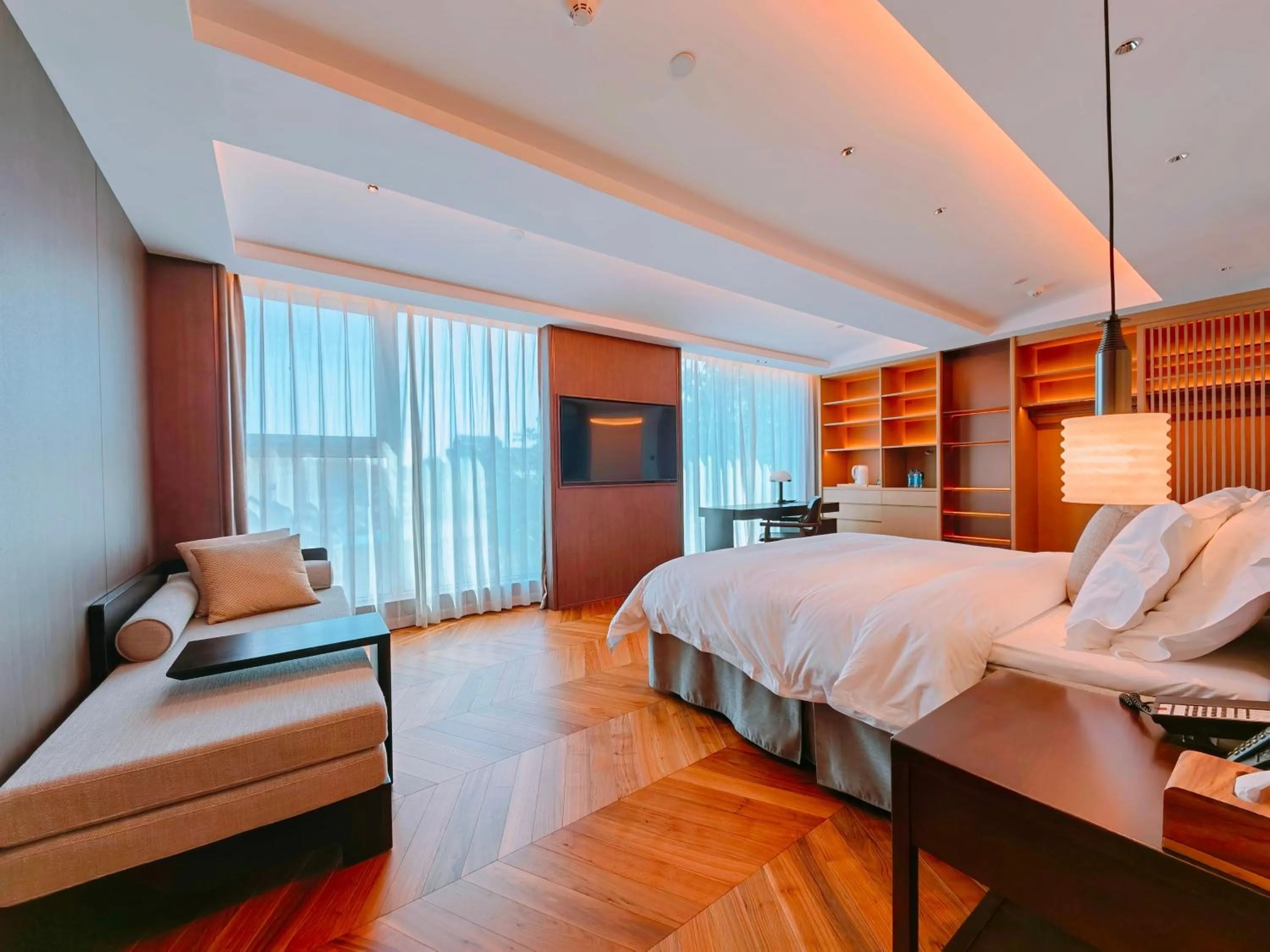 Photo of the whole room, Bed in The Purple Horse Hotel Beijing