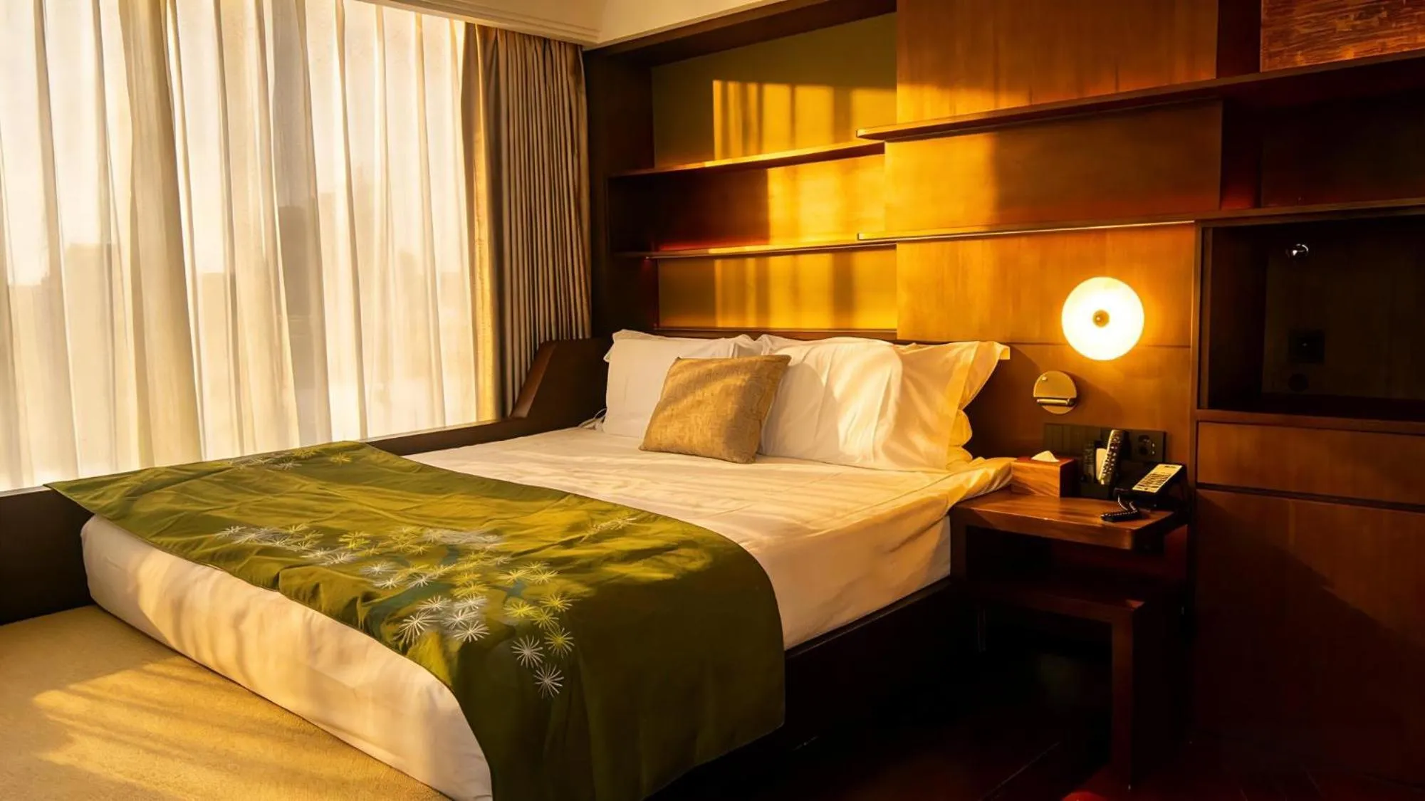 Photo of the whole room, Bed in The Purple Horse Hotel Beijing