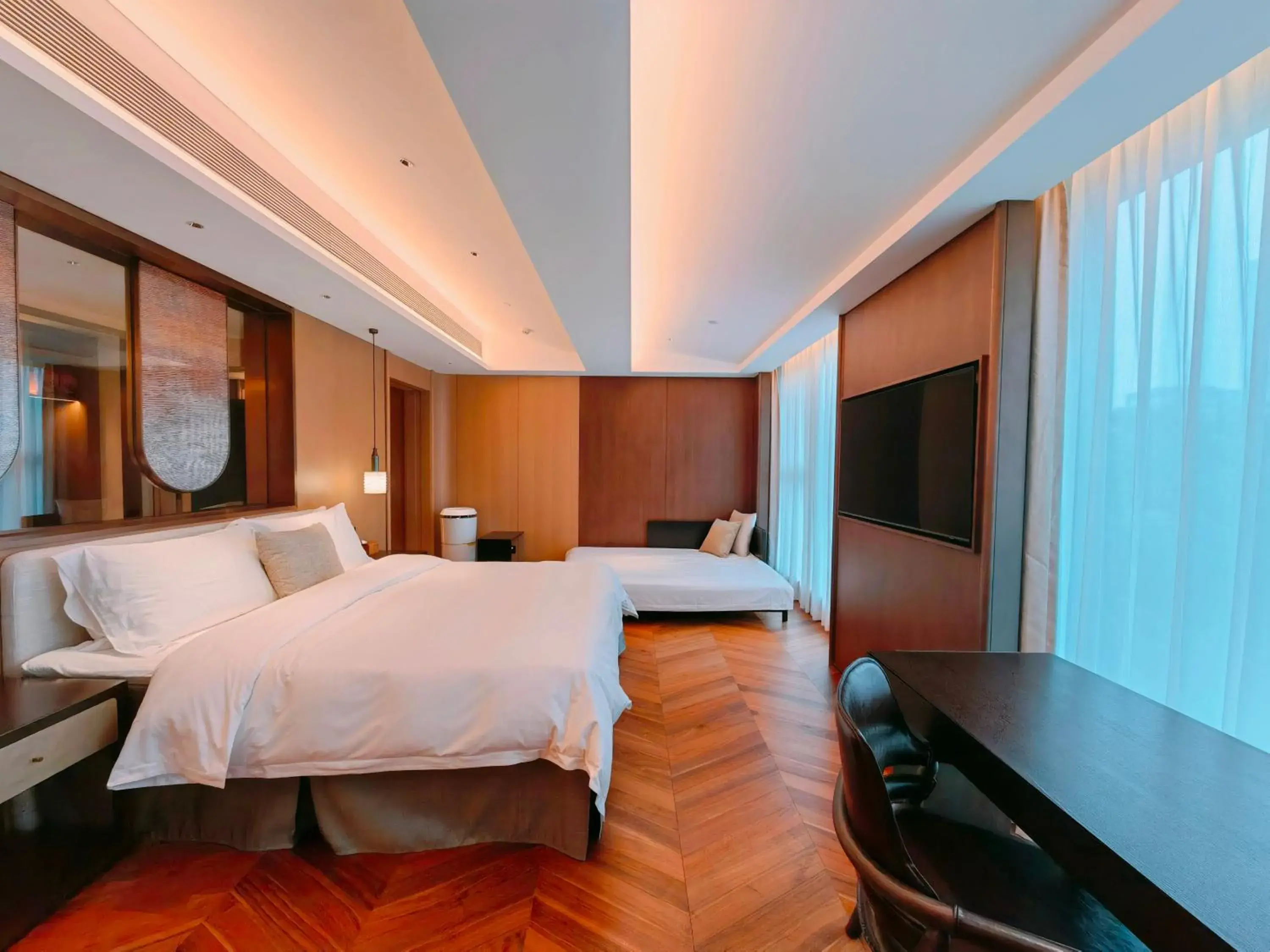 Premium Exquisite Family Room - The World's Top Luxury Bedding Brand DUXIANA in The Purple Horse Hotel Beijing Premium Exquisite Family Room - The World's Top Luxury Bedding Brand DUXIANA in The Purple Horse Hotel Beijing