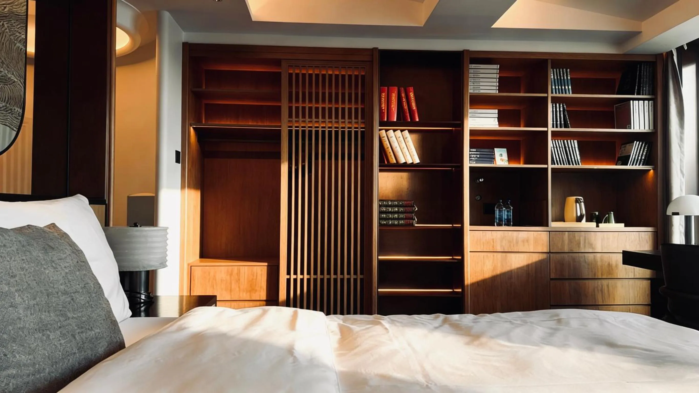 Photo of the whole room, Bed in The Purple Horse Hotel Beijing