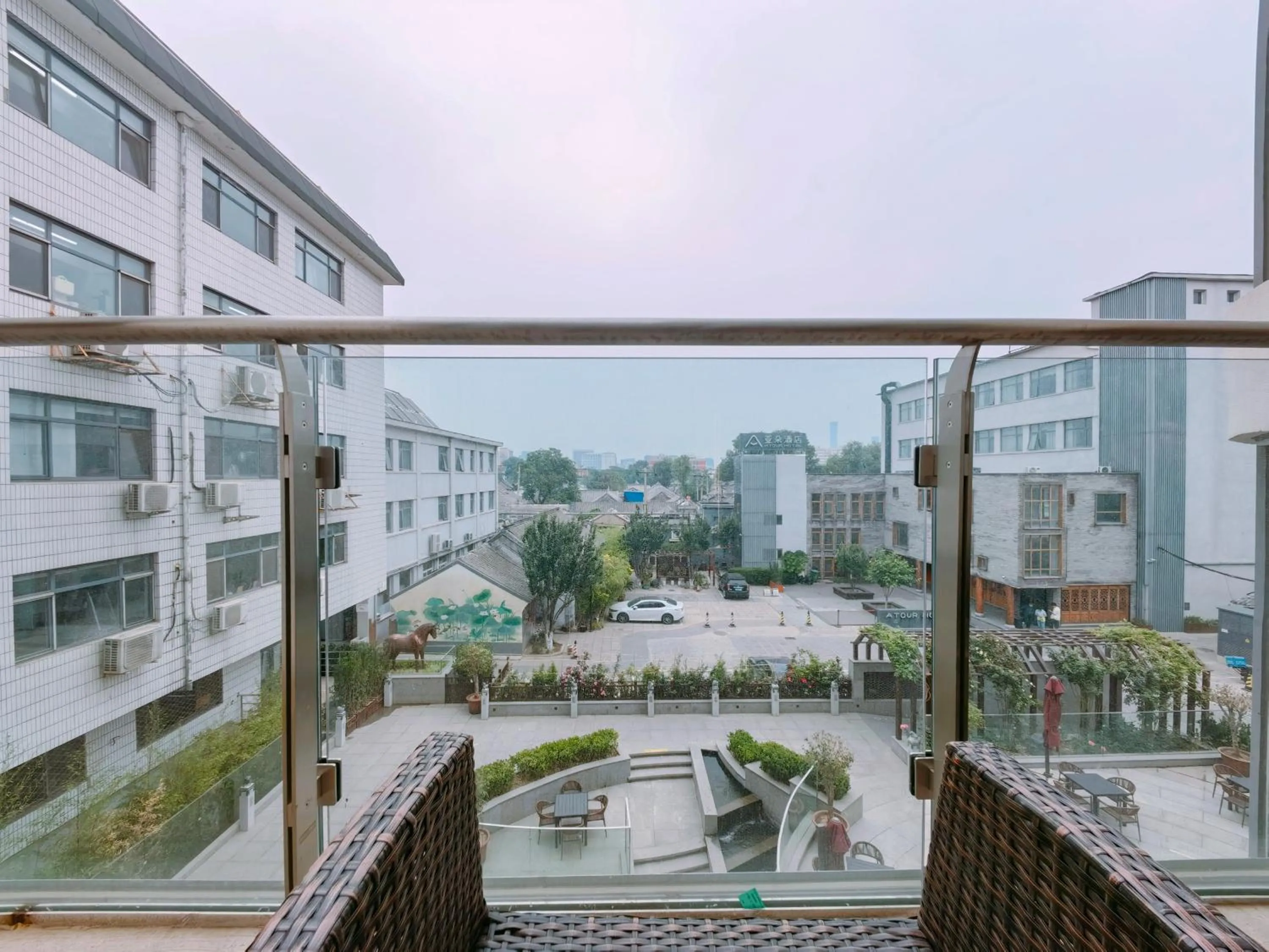 Balcony/Terrace in The Purple Horse Hotel Beijing