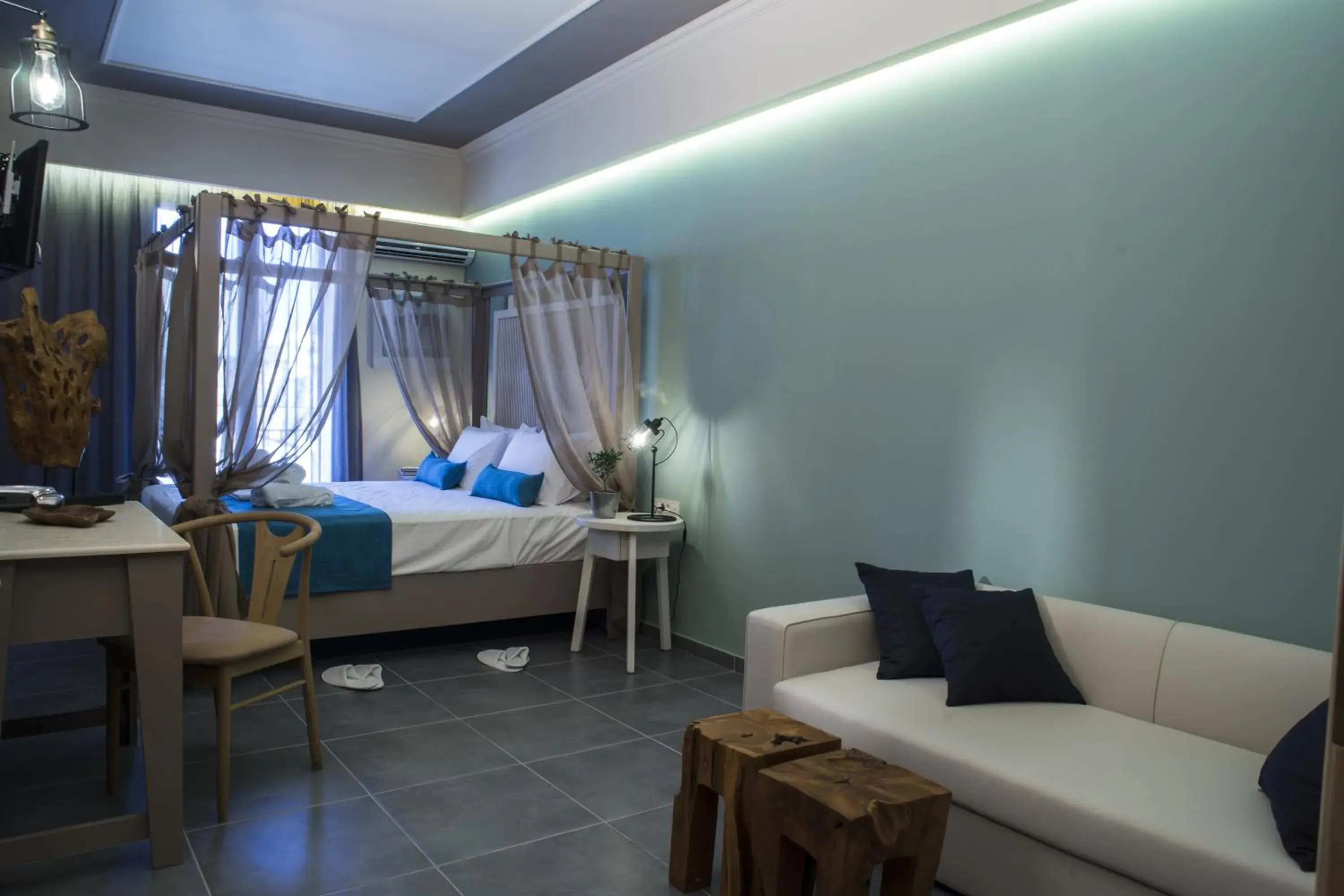 Superior Room with Balcony in Elia Potie Superior Room with Balcony in Elia Potie