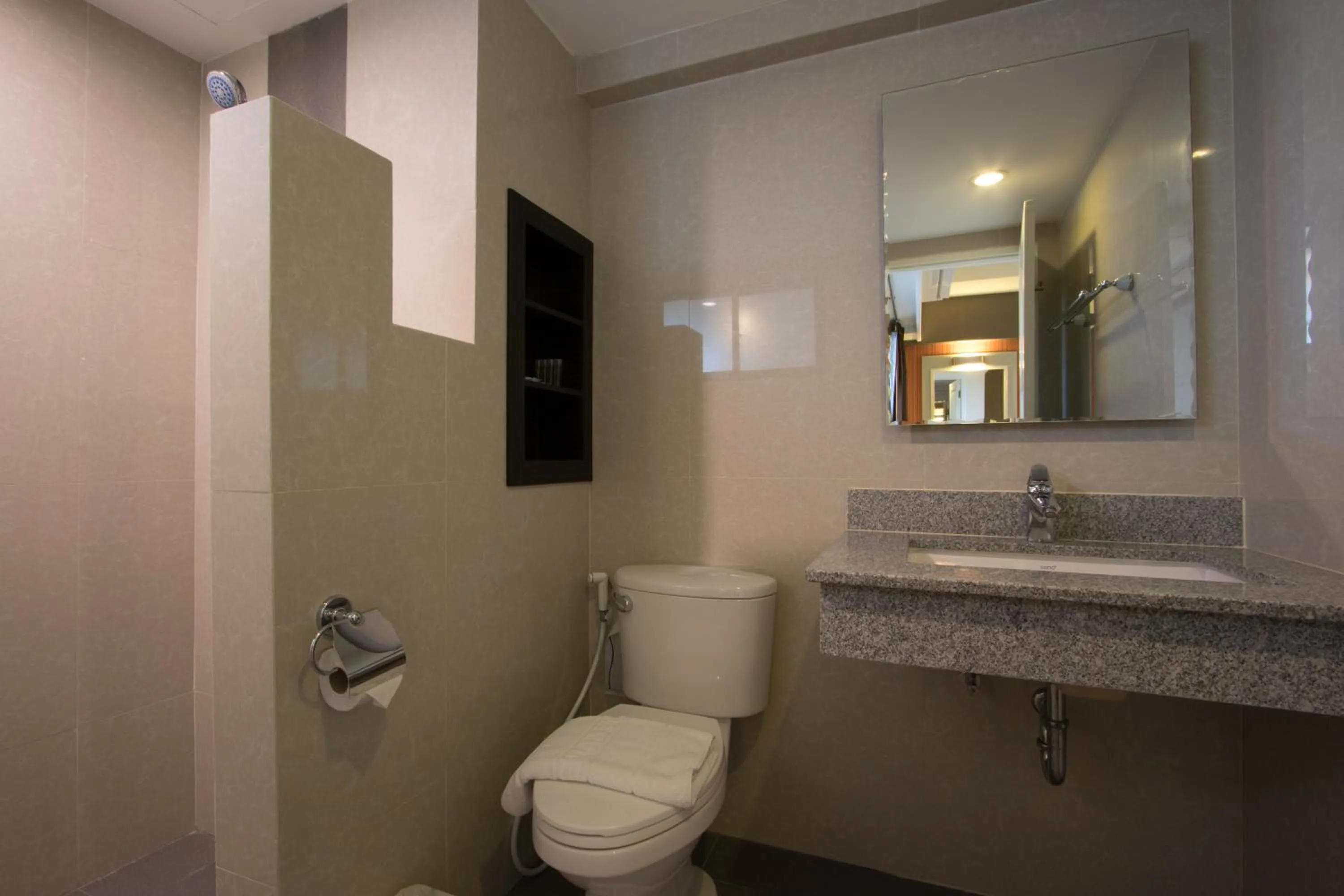 Toilet in Chateau de Sukhumvit