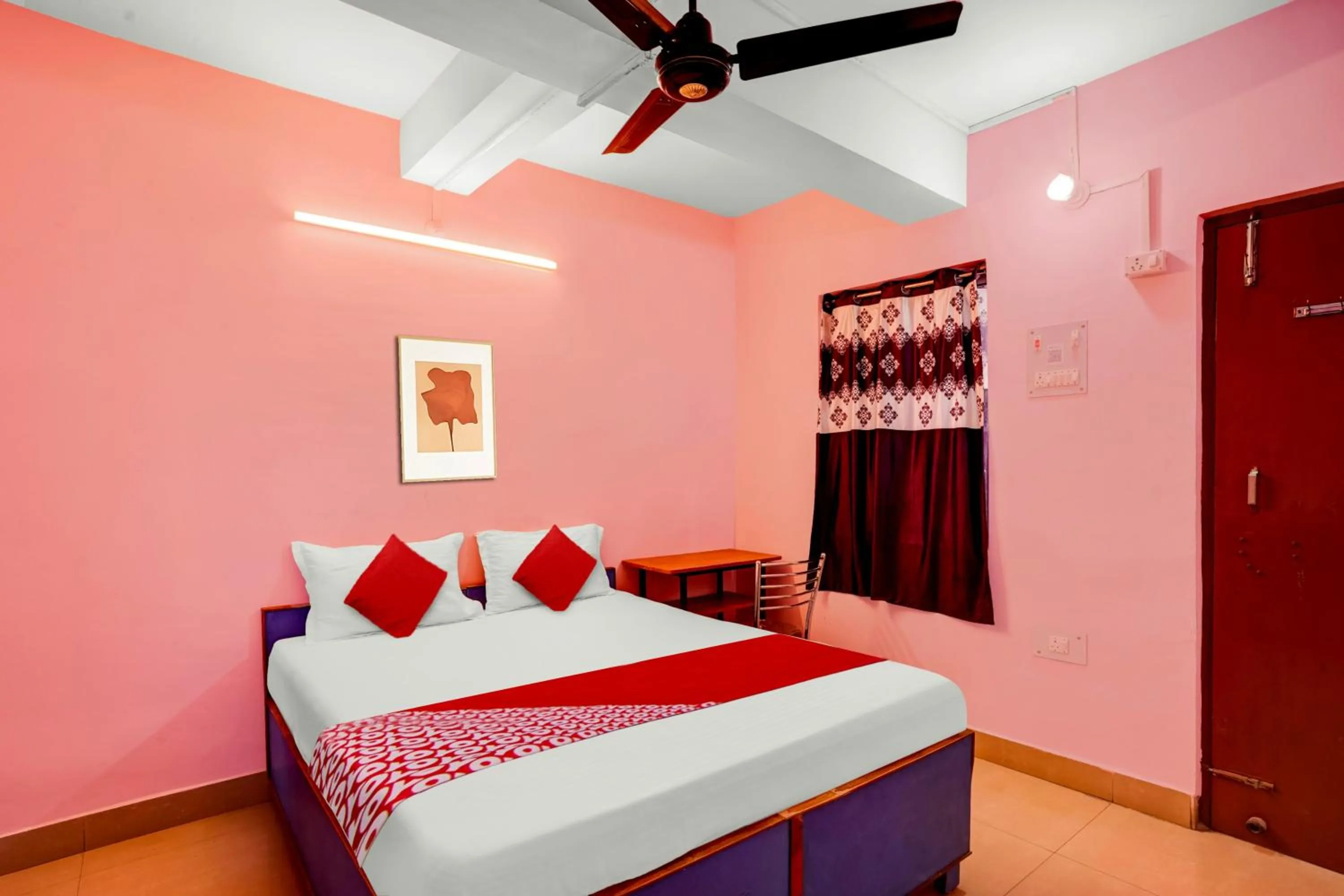 Bedroom in Hotel O LAXMI GUEST HOUSE