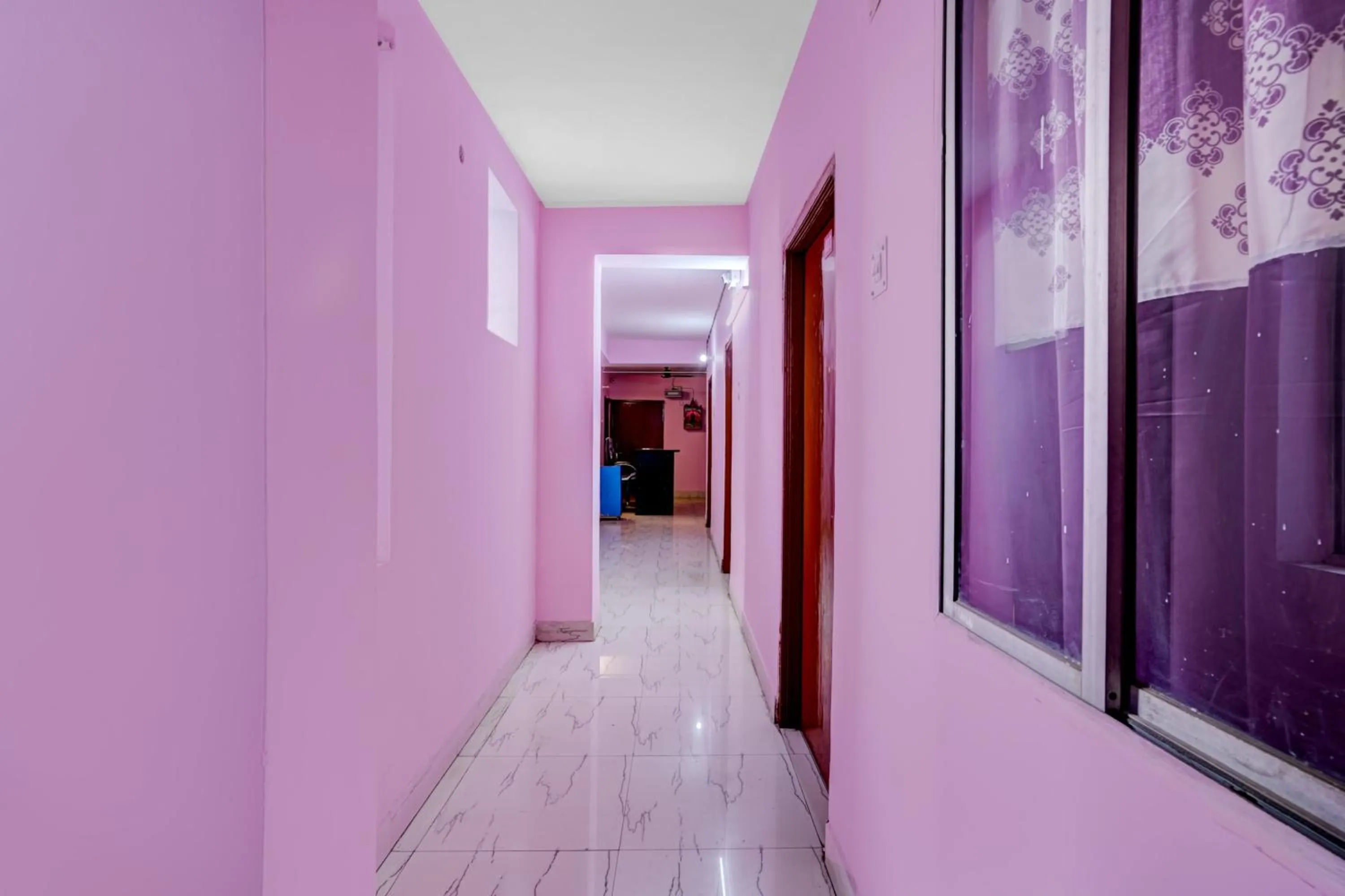 Lobby or reception in Hotel O LAXMI GUEST HOUSE