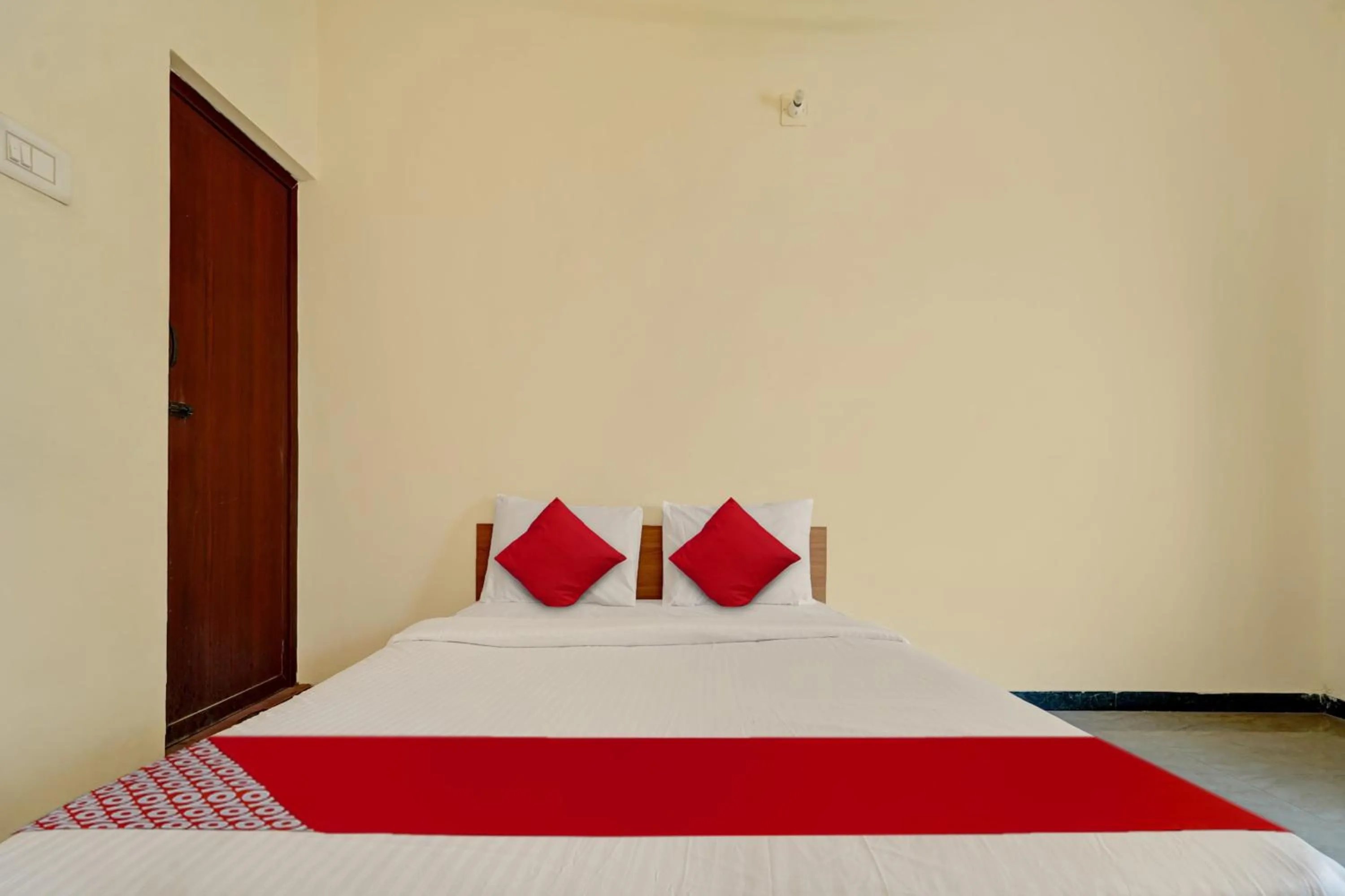 Bedroom in Hotel O Trident Inn