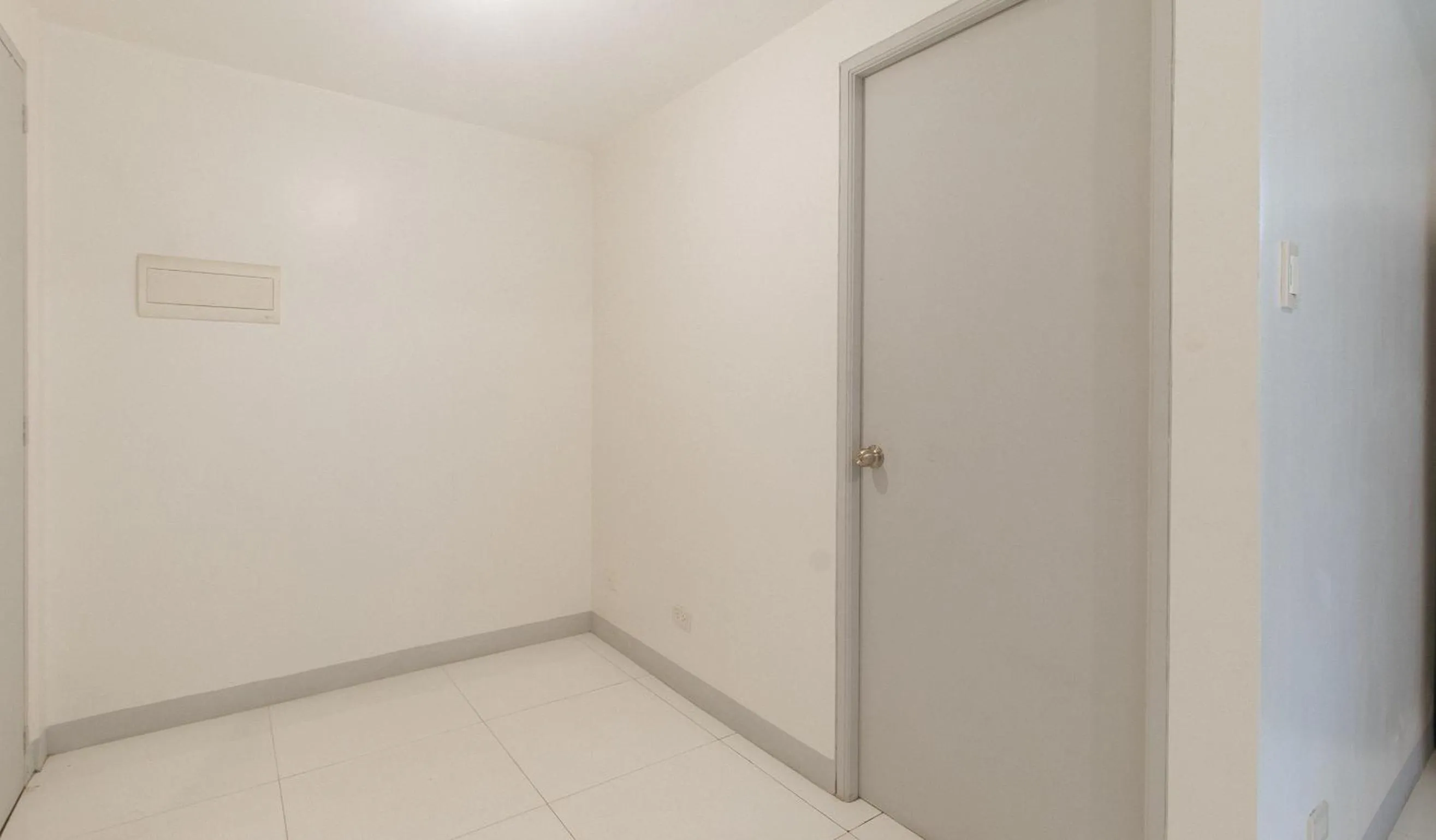 Bedroom in RedDoorz @ The Vjour Hotel Makati