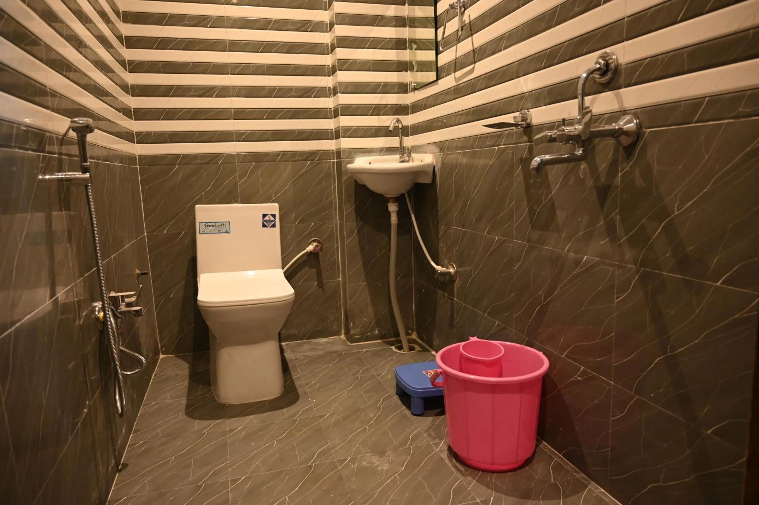Bathroom in Hotel Ayodhya Paying Guest