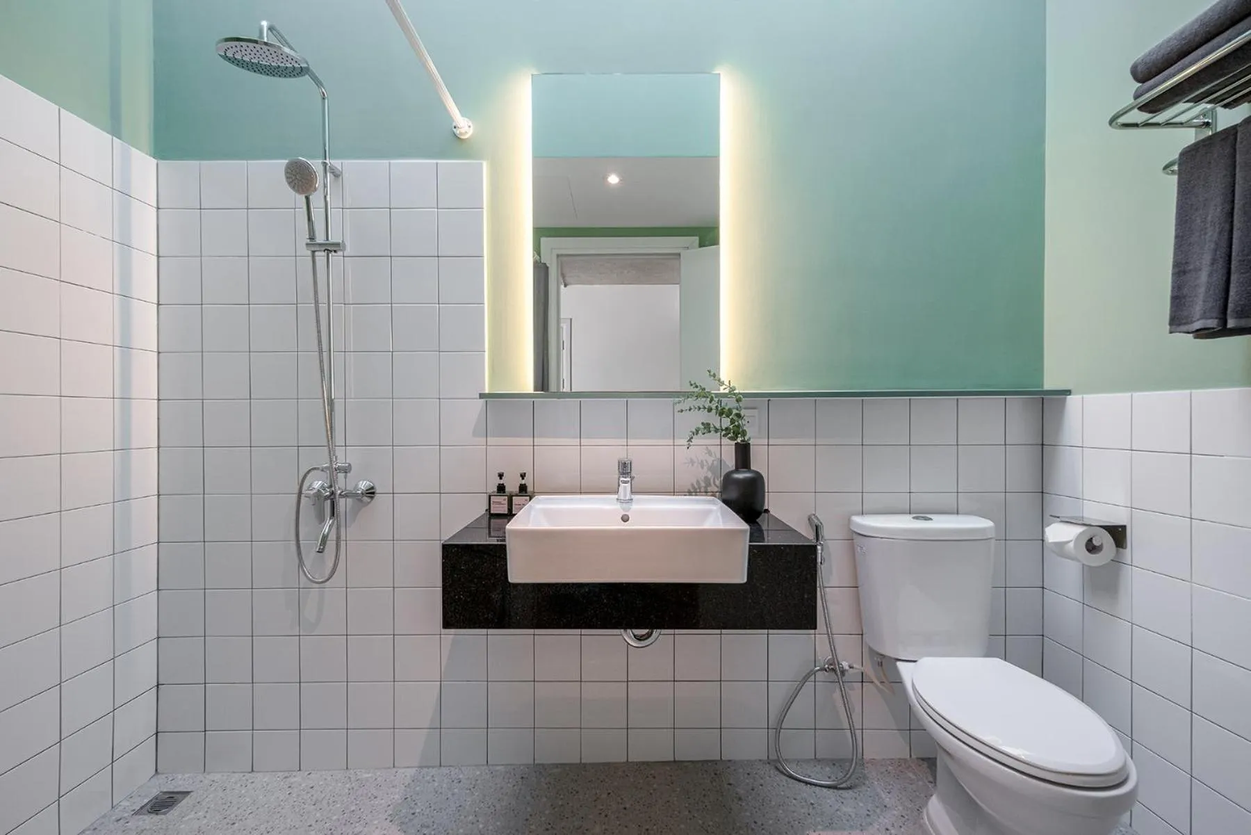 Shower in M Village Living Kỳ Đồng