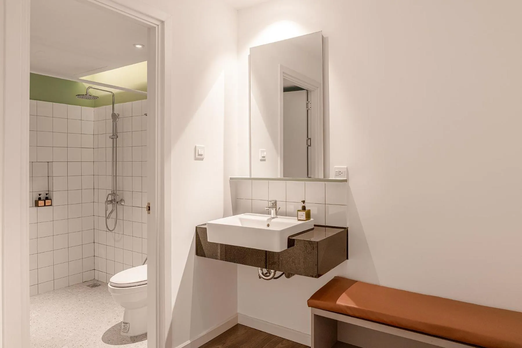 Shower in M Village Living Kỳ Đồng