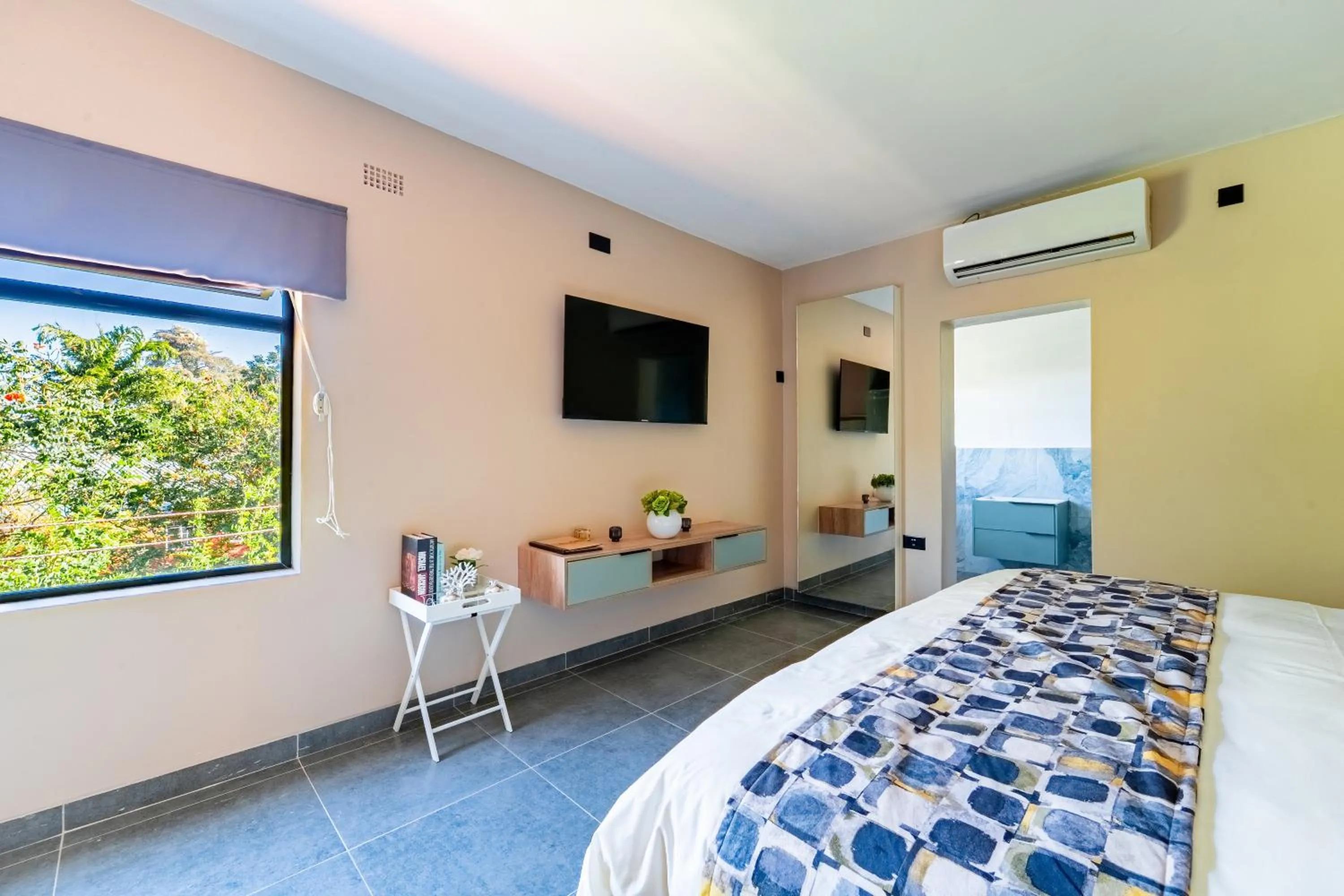 Bed in The Little Outlook