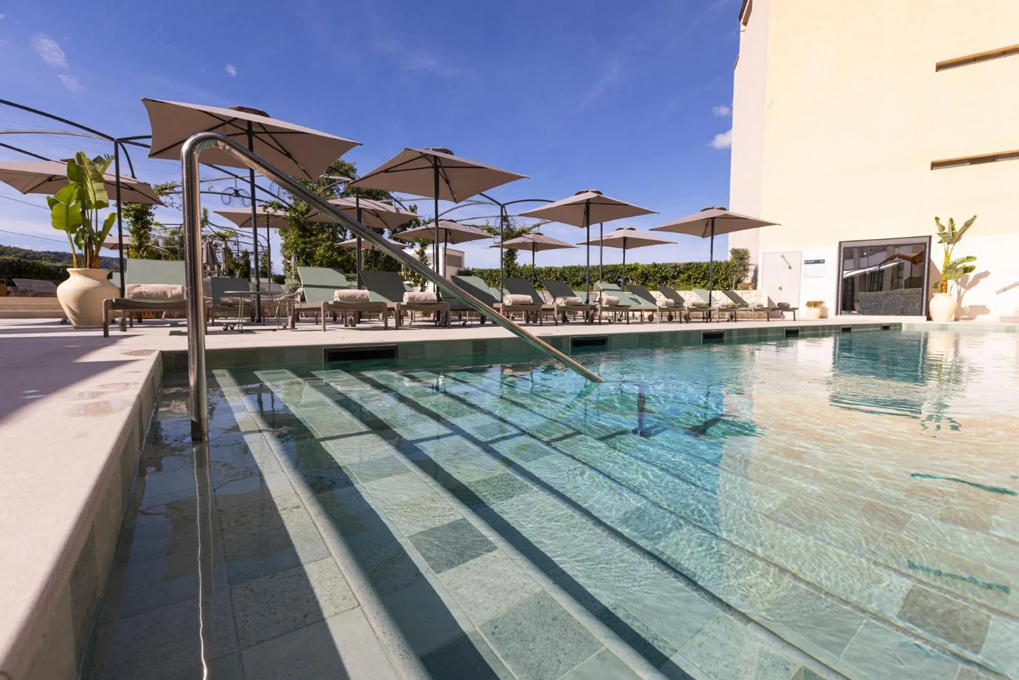Swimming pool in Alcázar Hotel Sóller