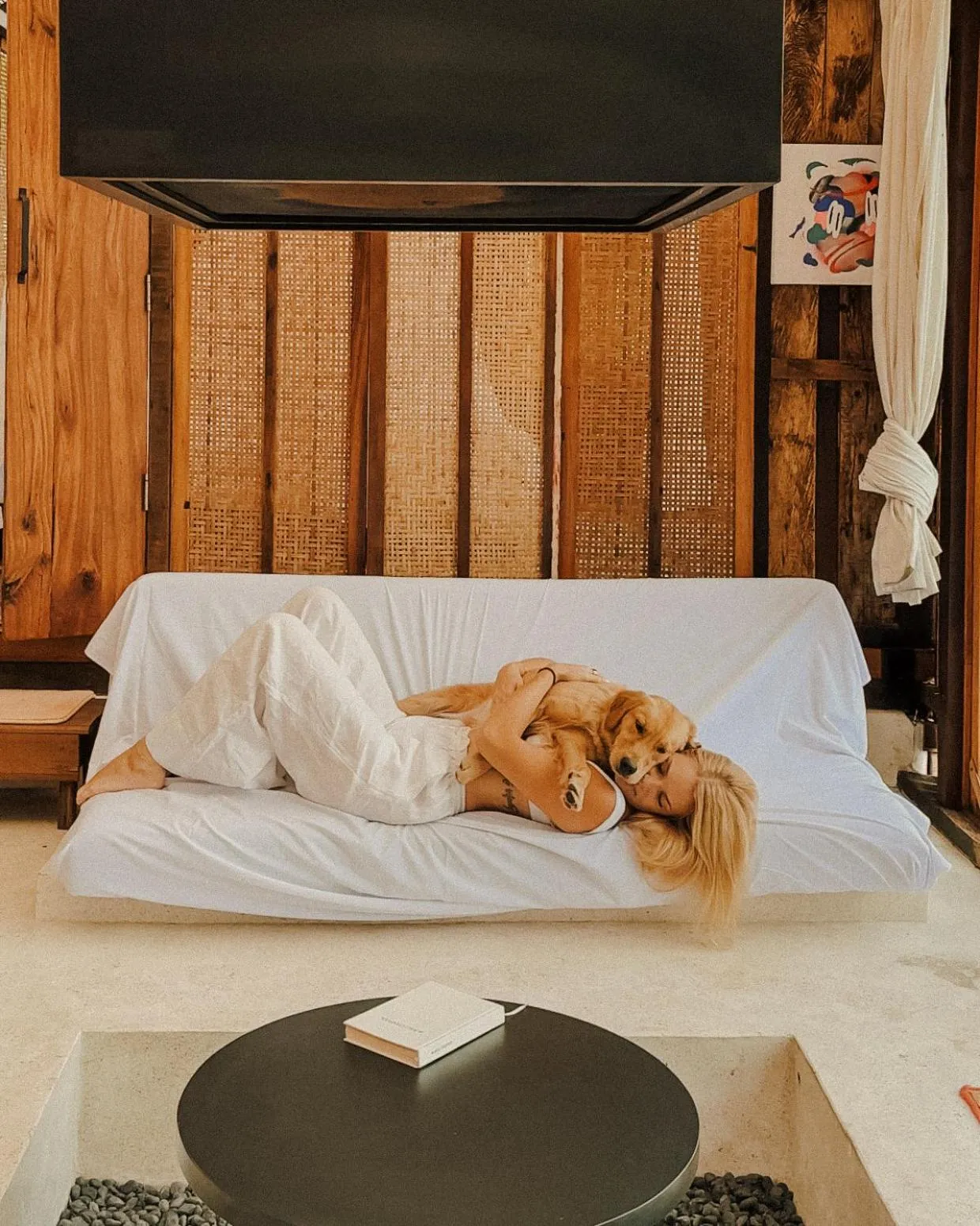 Property building, Bed in Calidas Hill