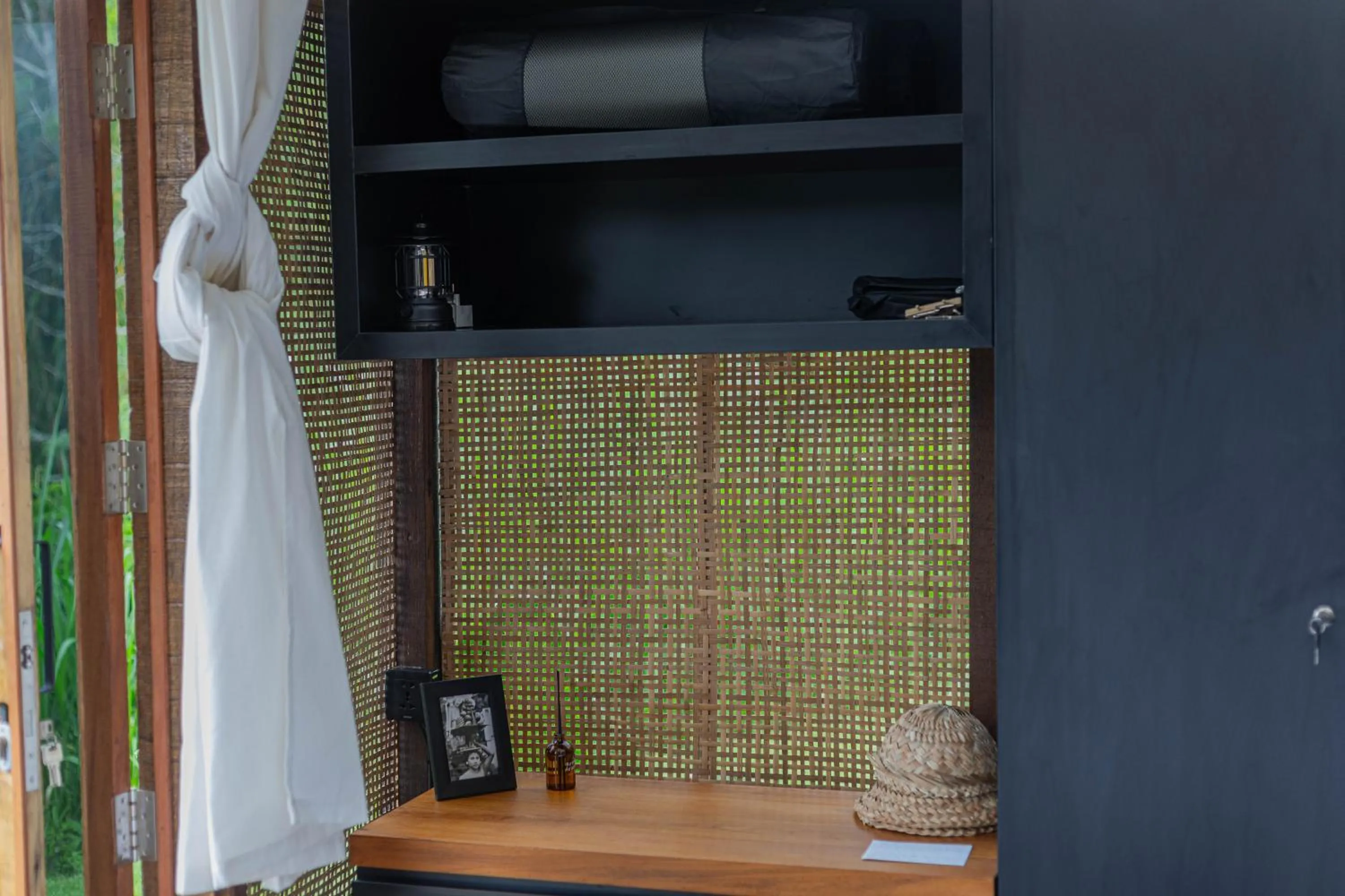 wardrobe in Calidas Hill