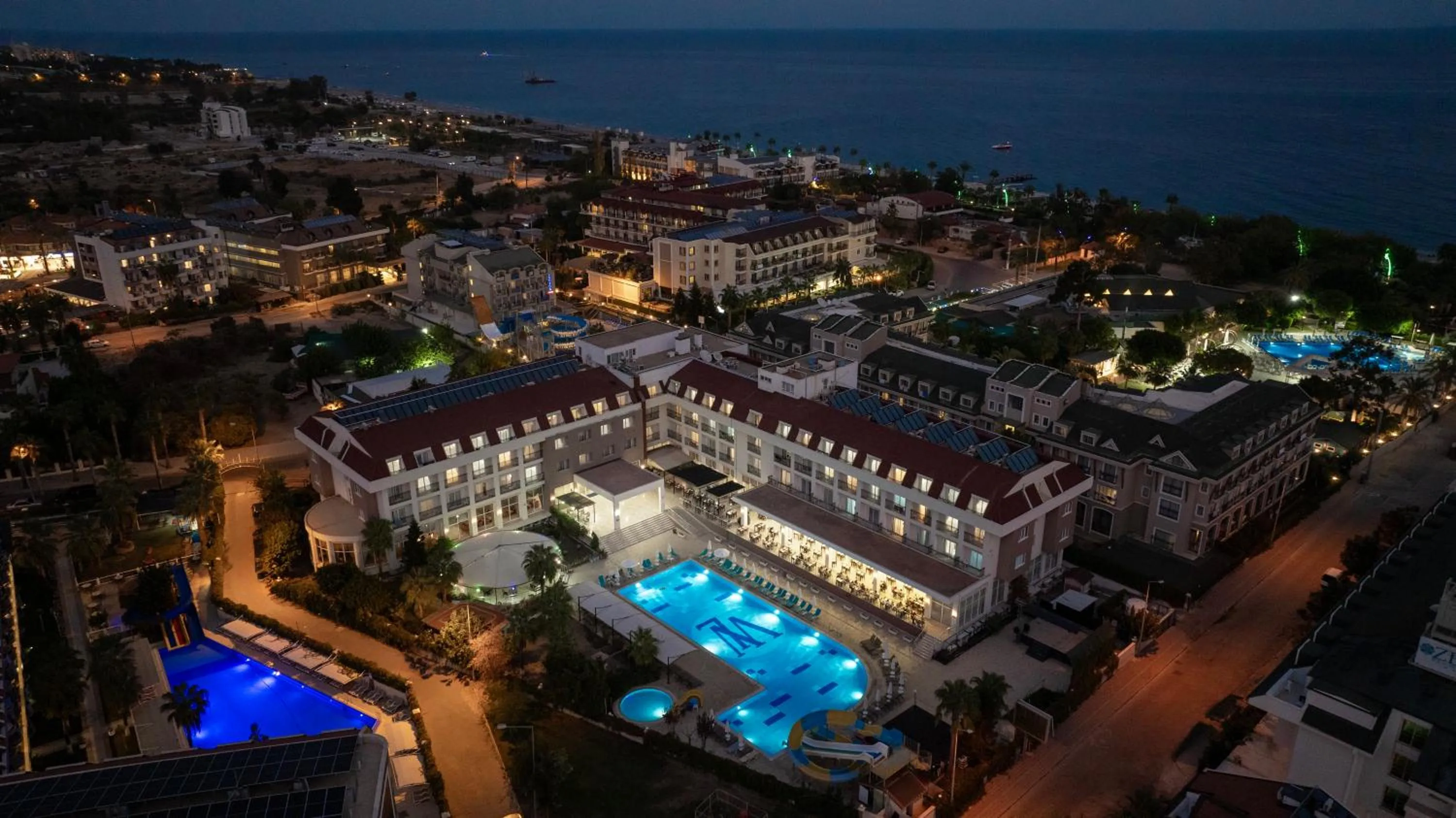 Property building in White Lilyum Hotel - All Inclusive