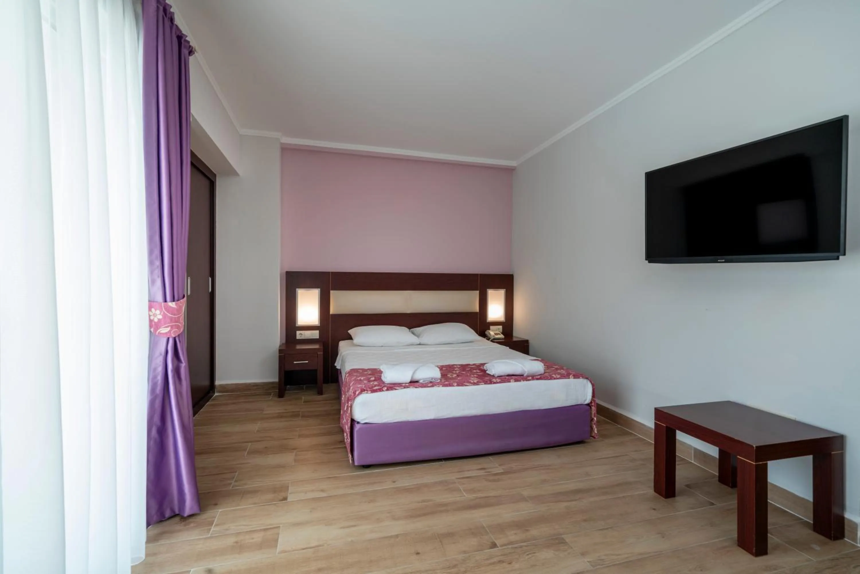 Bedroom, Bed in White Lilyum Hotel - All Inclusive