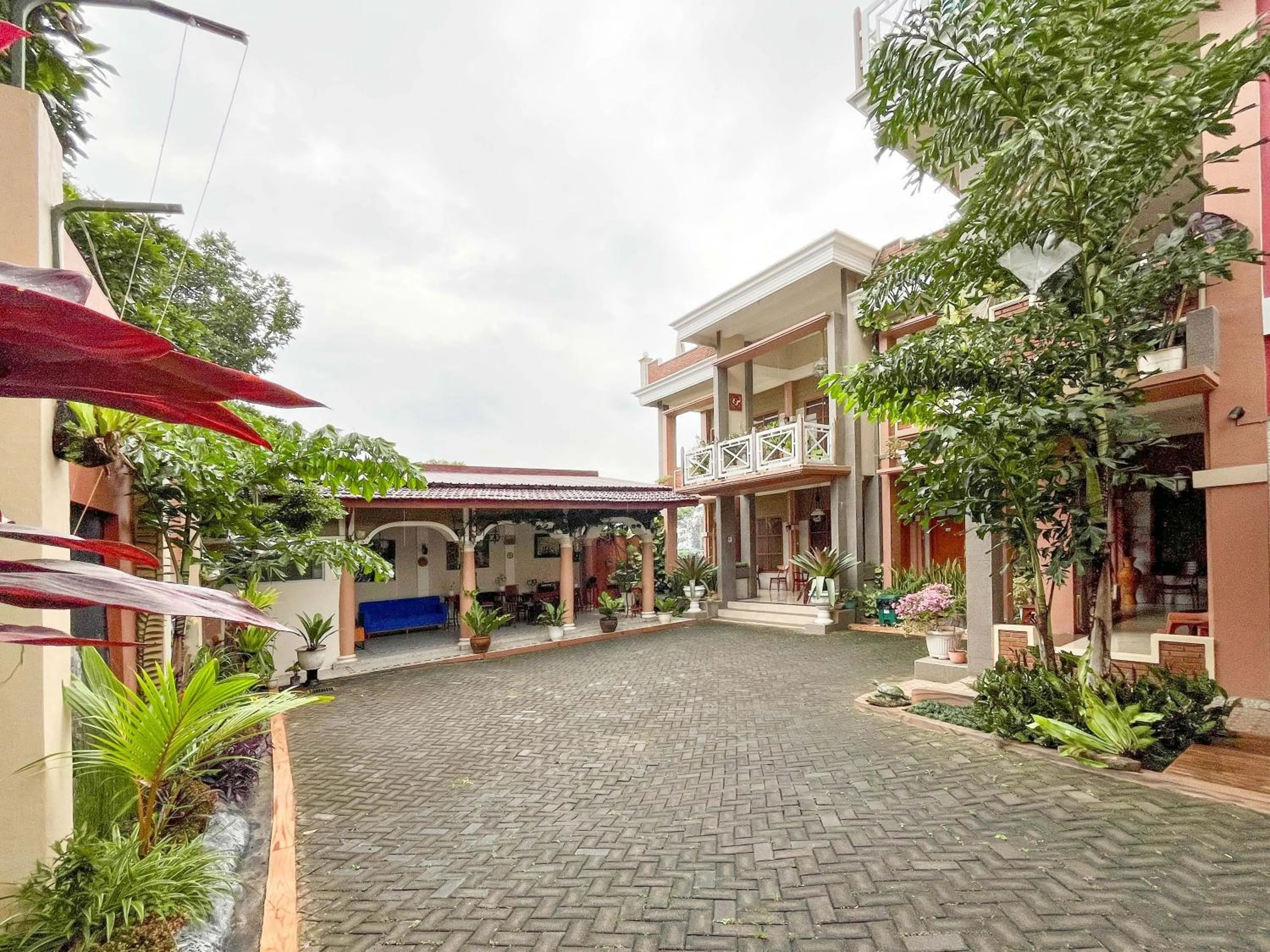 Property building in Urbanview Syariah Hotel Kanigara Batu