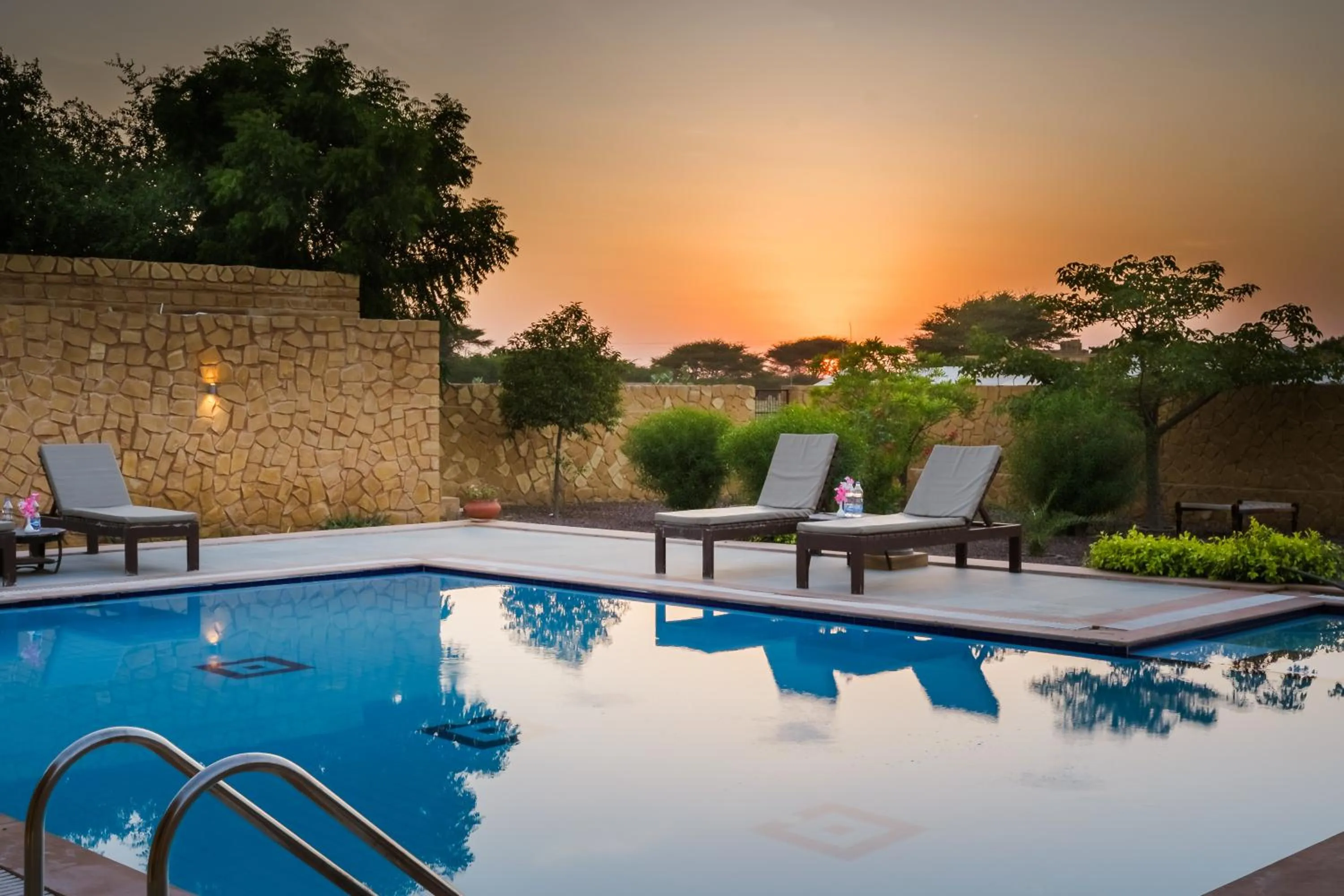 Swimming pool in The Mama's Resort & Camp