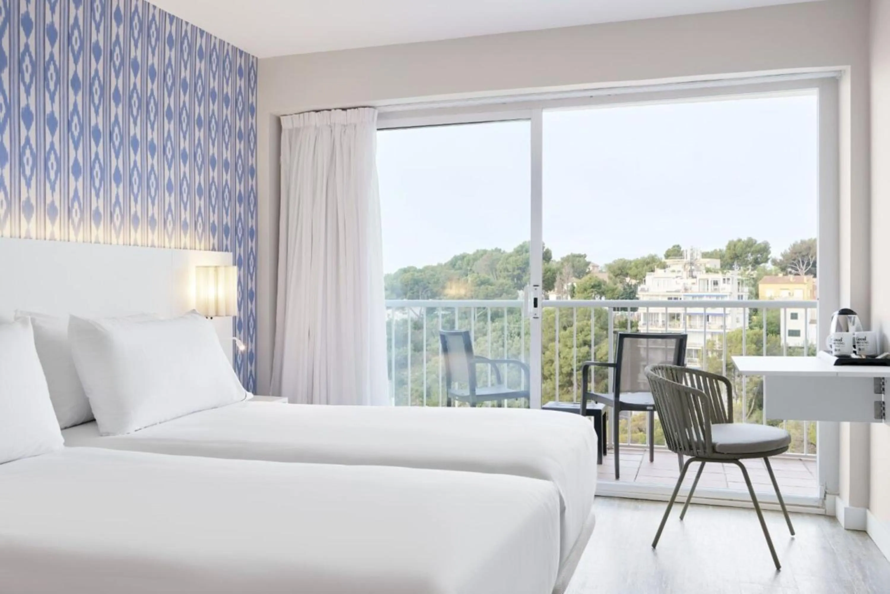 Bed in Exe Portals Nous