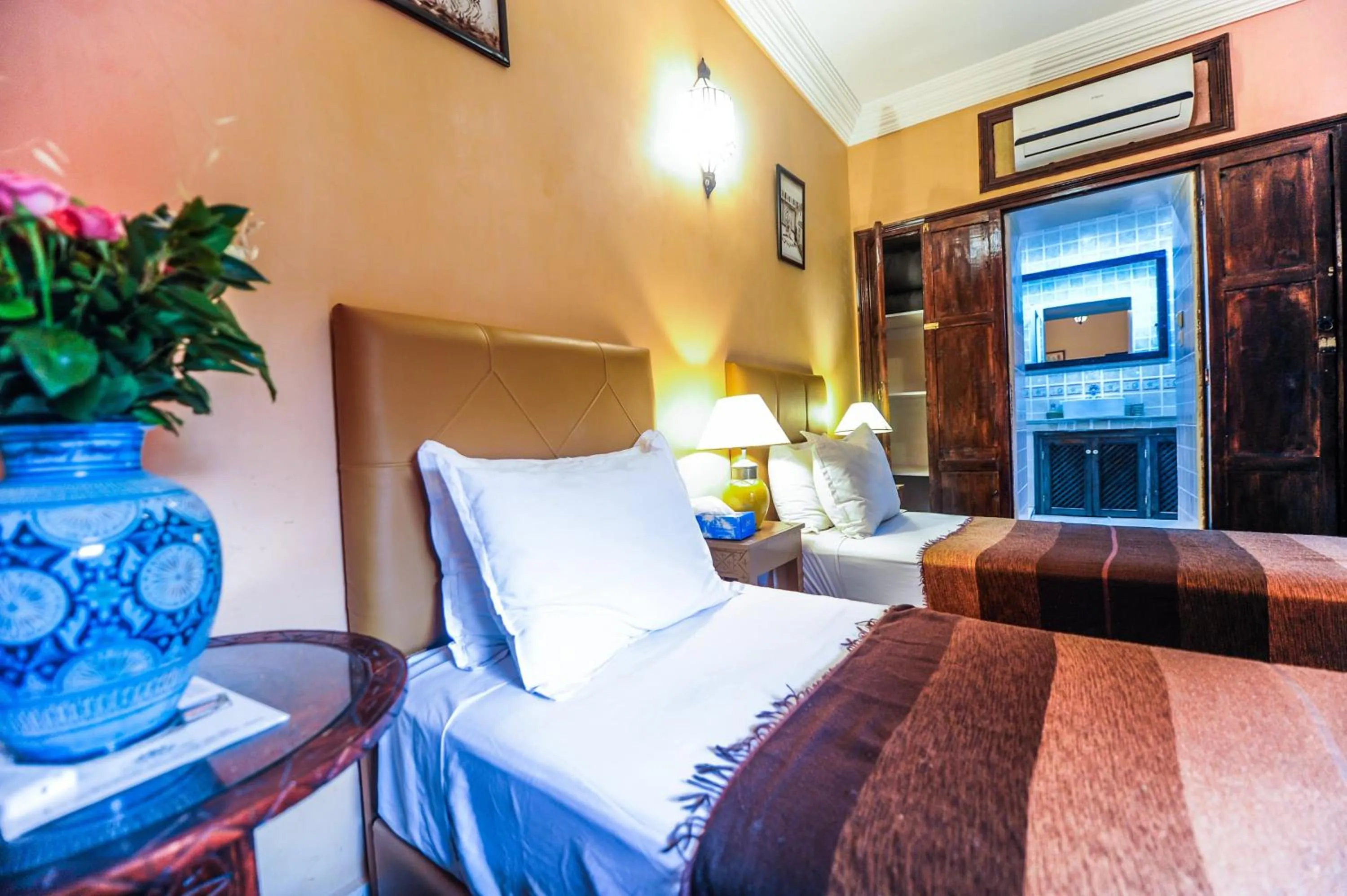 Photo of the whole room, Bed in Riad Errabii & Spa