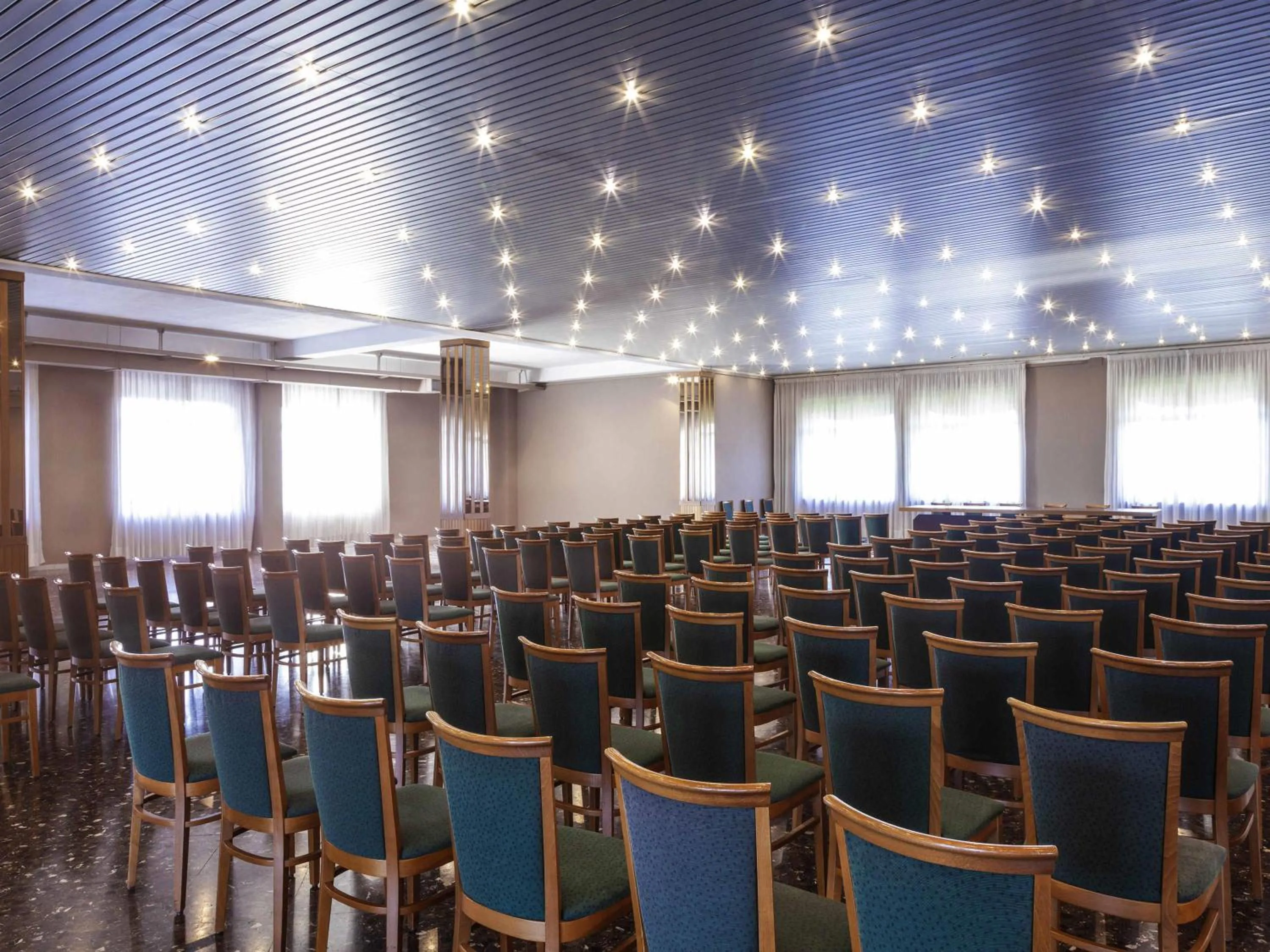 Property building in ibis styles Trani