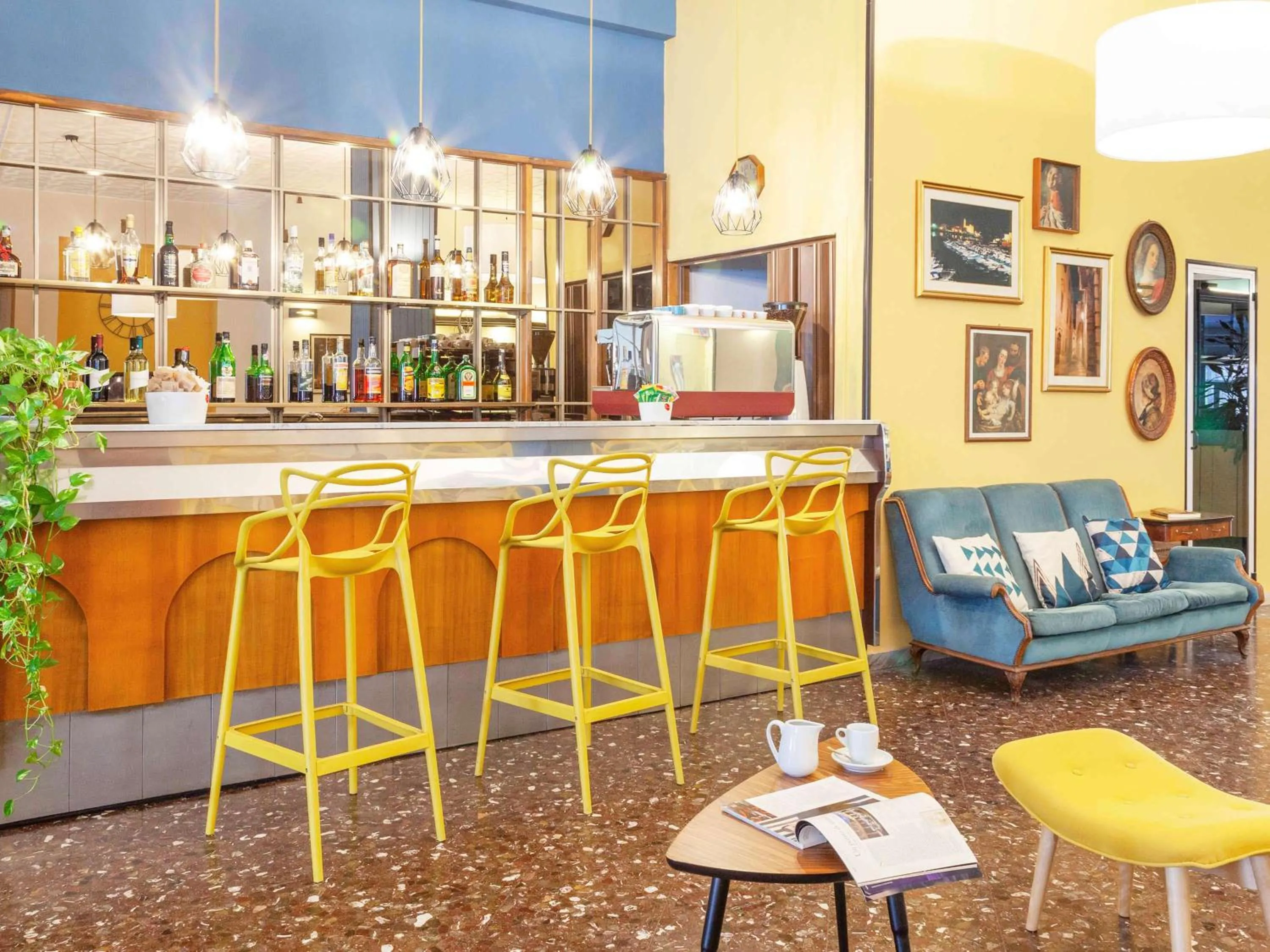 Property building in ibis styles Trani