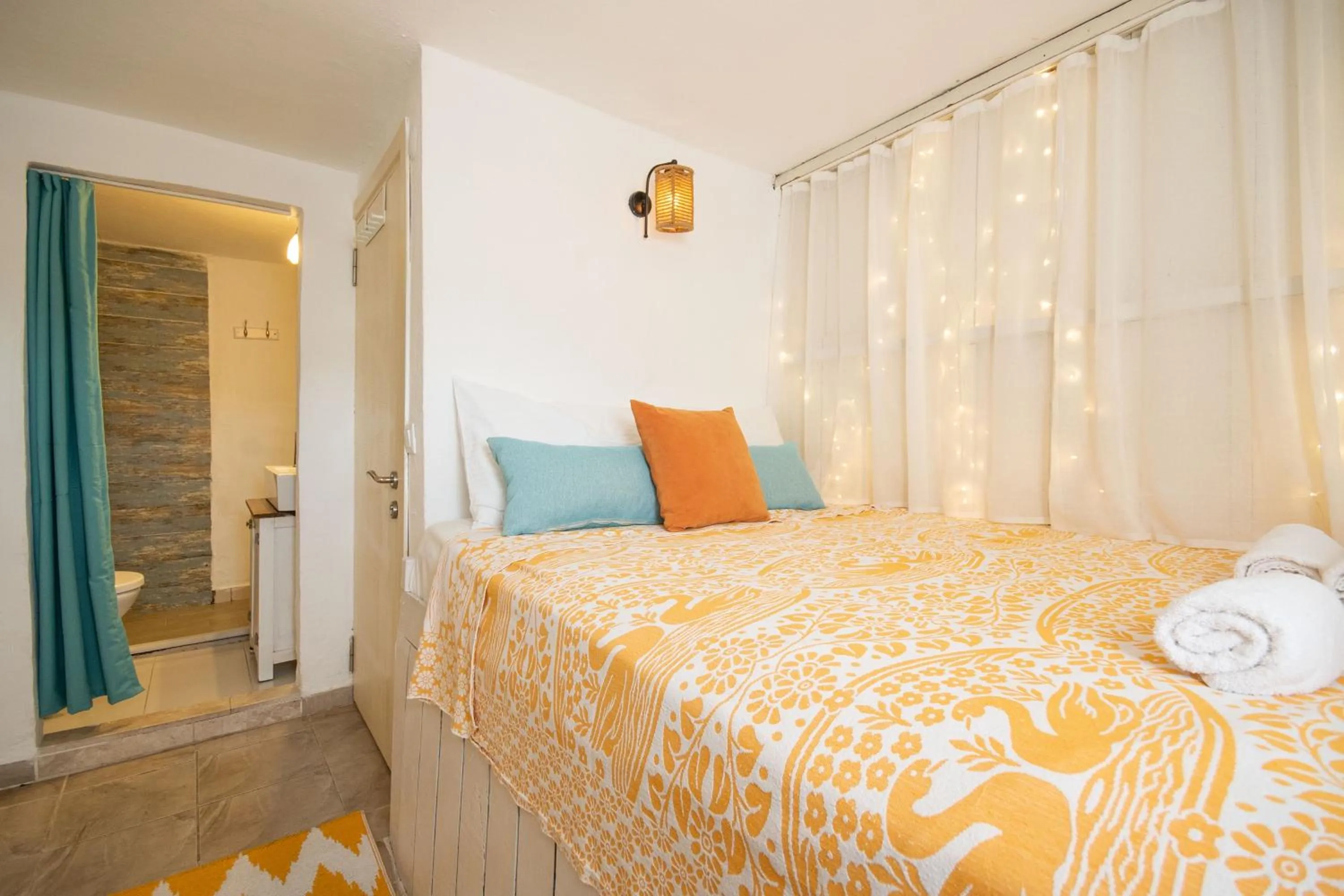 Bed in Kuytu Bed & Breakfast