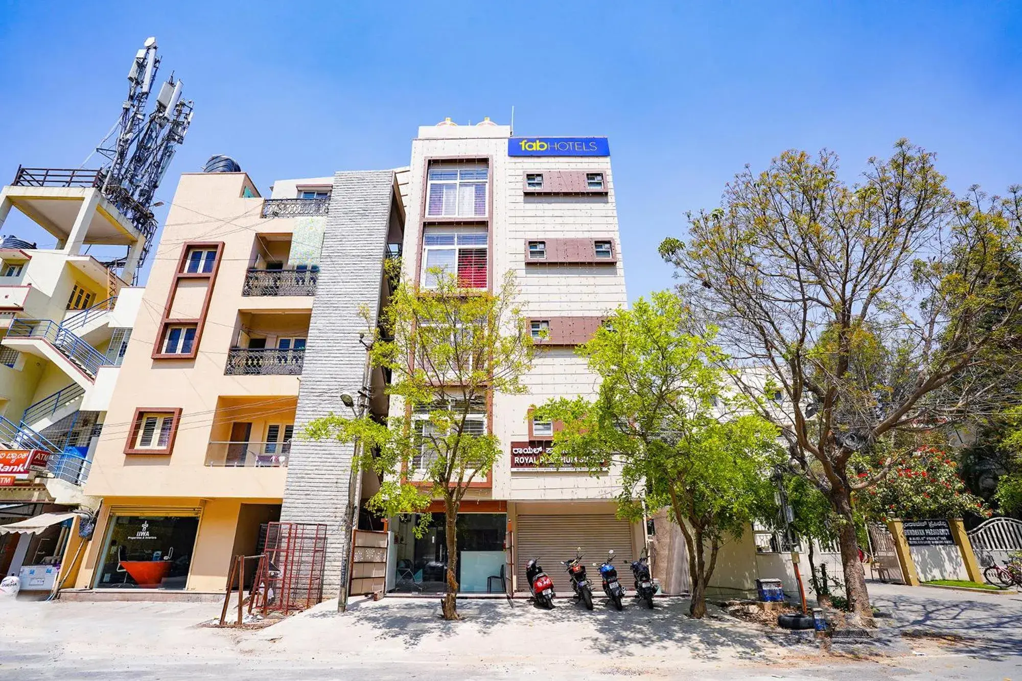 FabHotel Royal Platinum Suites FabHotel Royal Platinum Suites