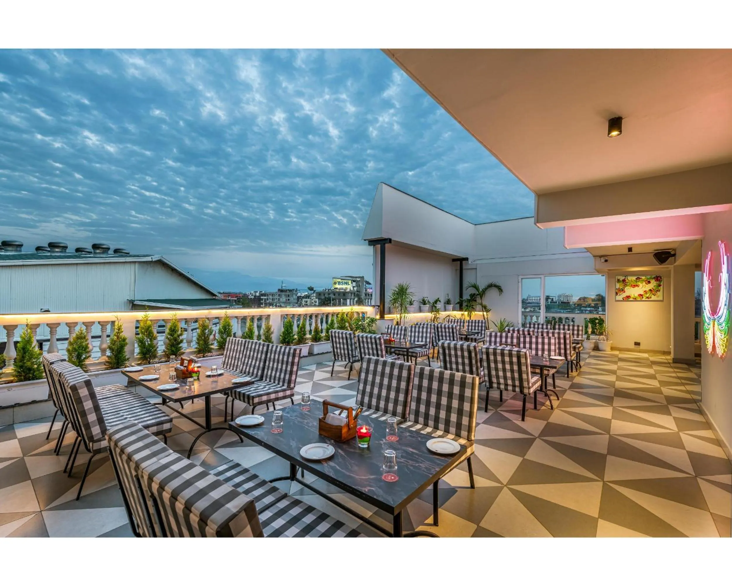 Dining area in Lords Eco Inn Dehradun