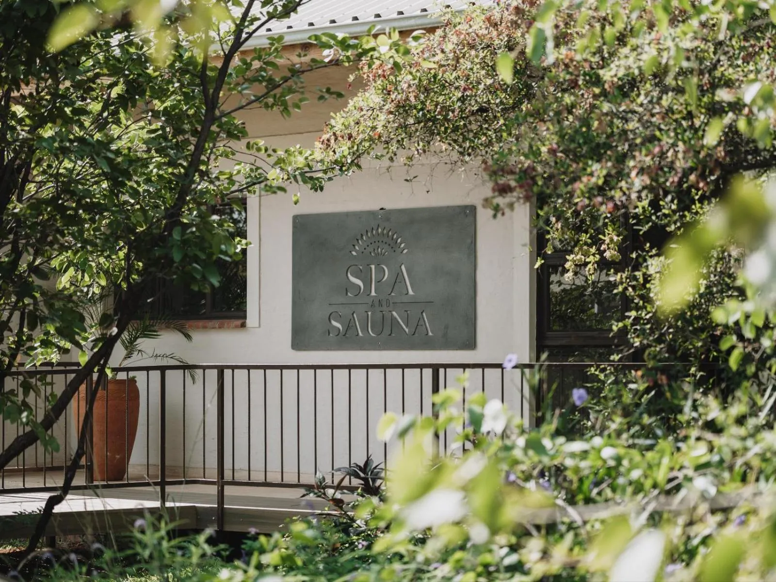 Property building in Insika lodge