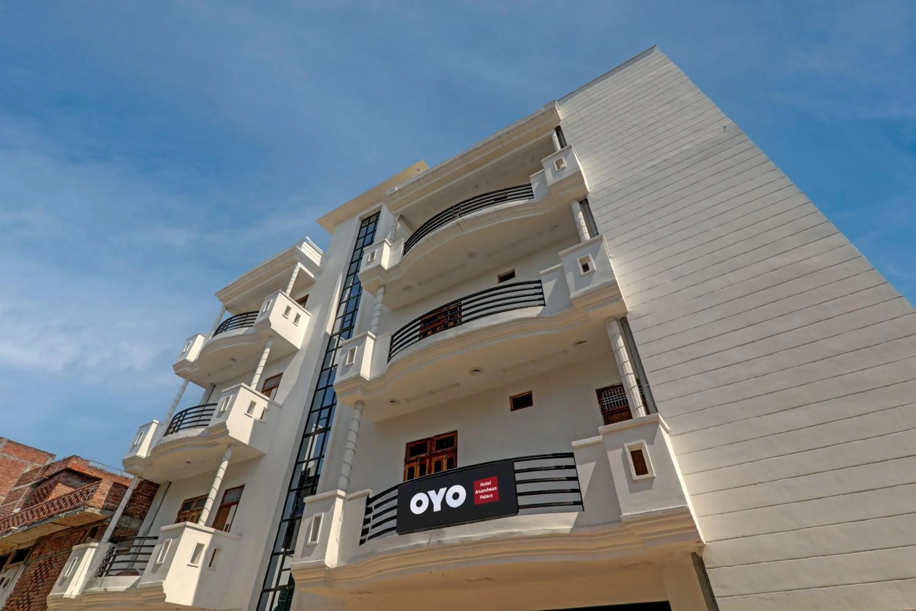 Facade/entrance in Hotel O Aanandwan Palace