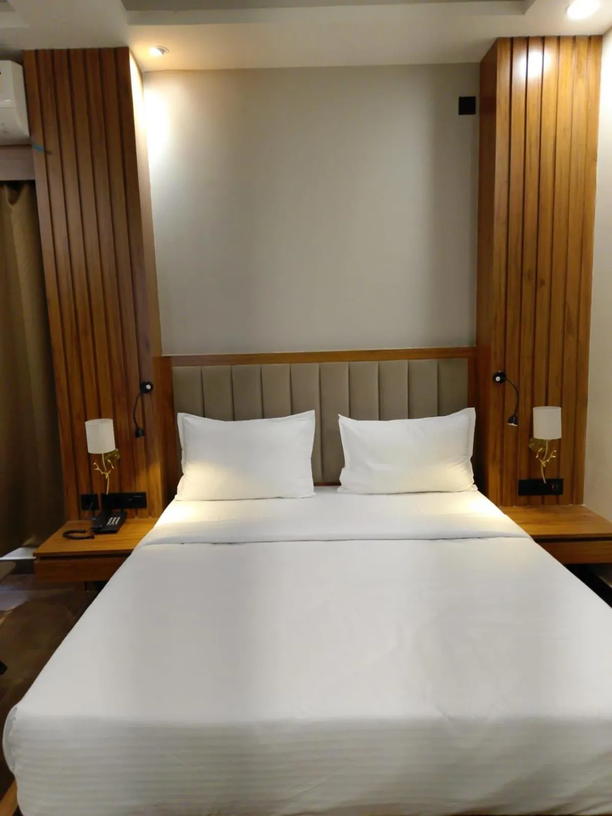 Bedroom, Bed in BANMALI REGENCY