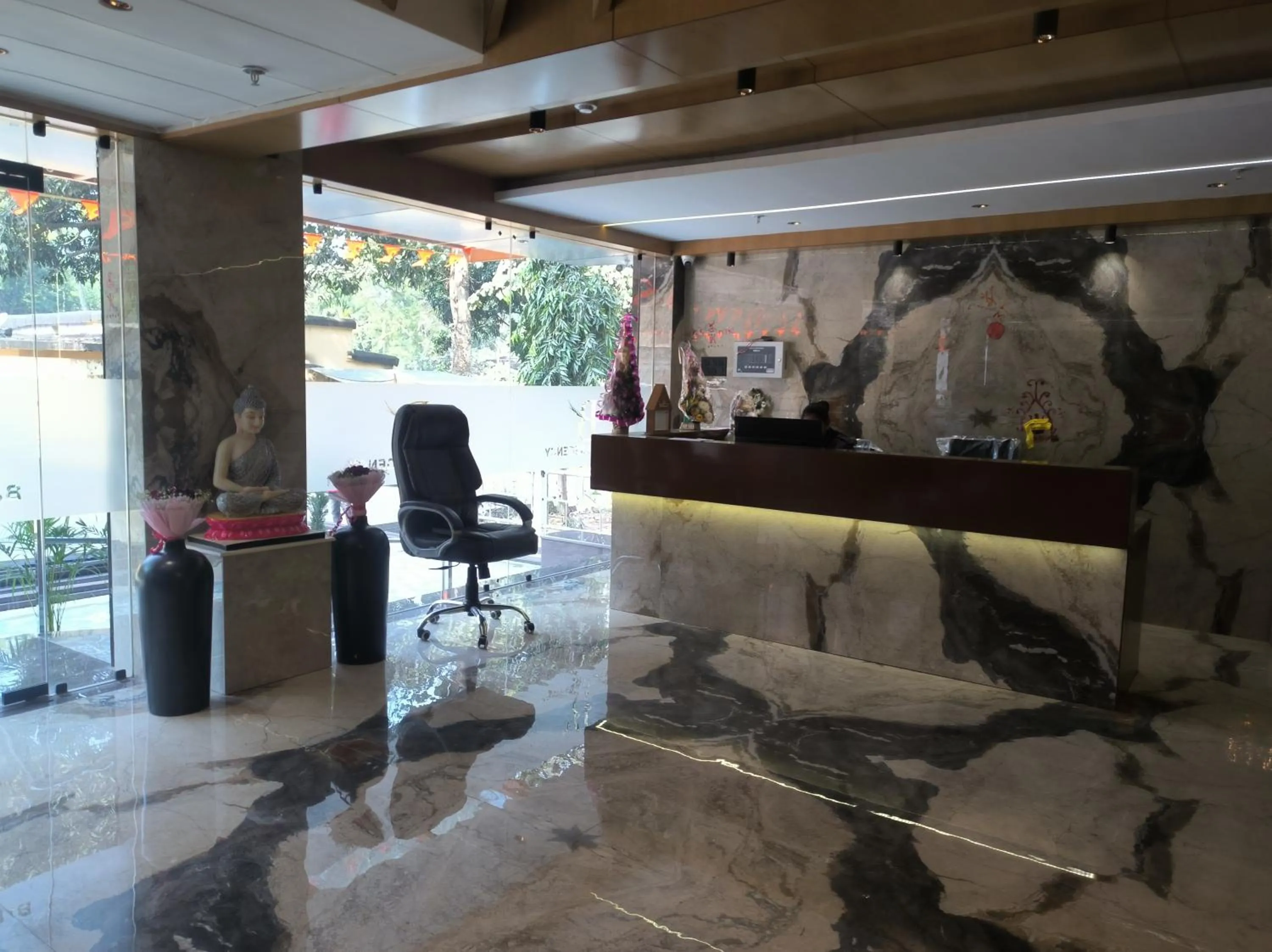 Lobby or reception in BANMALI REGENCY