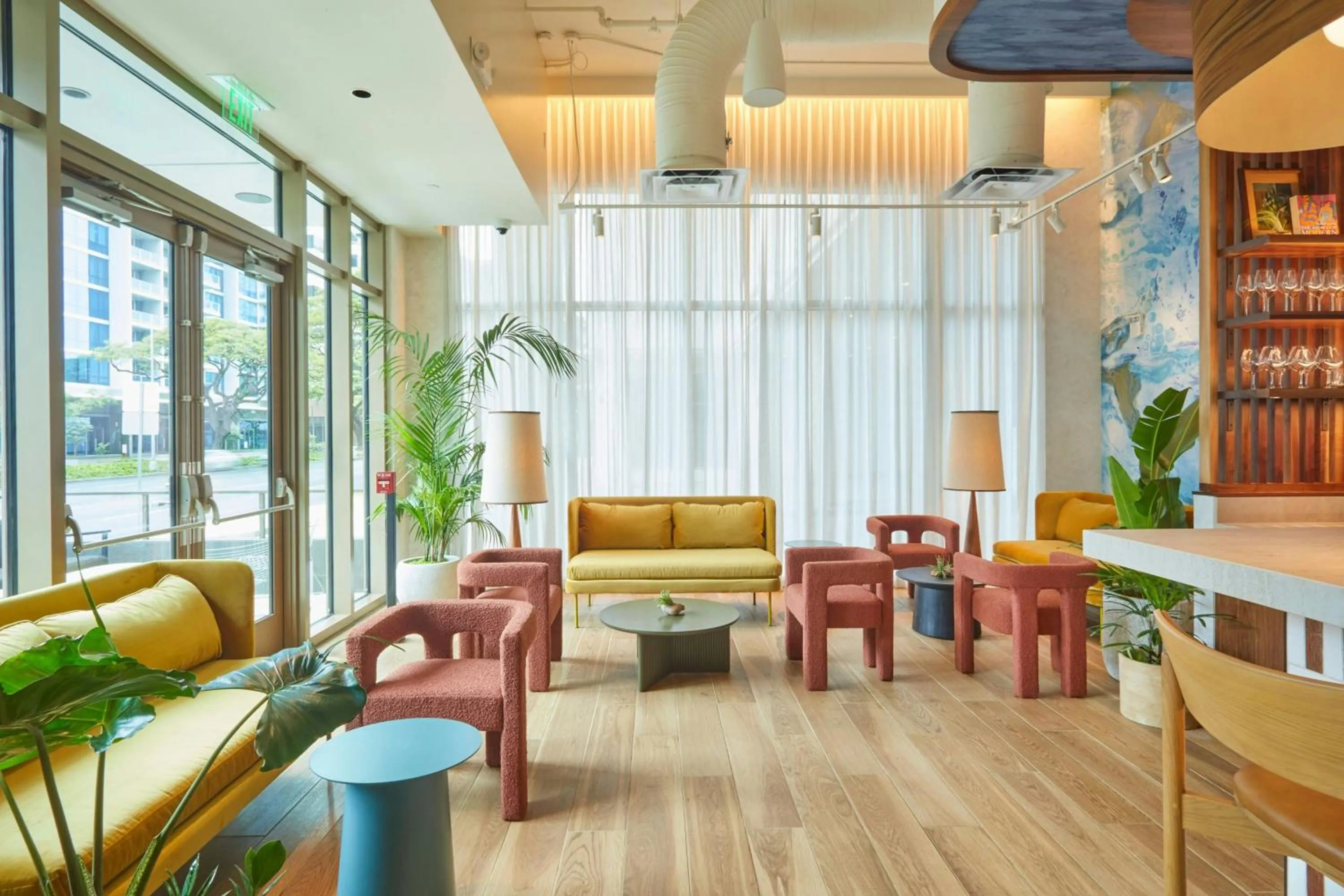 Restaurant/places to eat in Renaissance Residences Oahu Honolulu