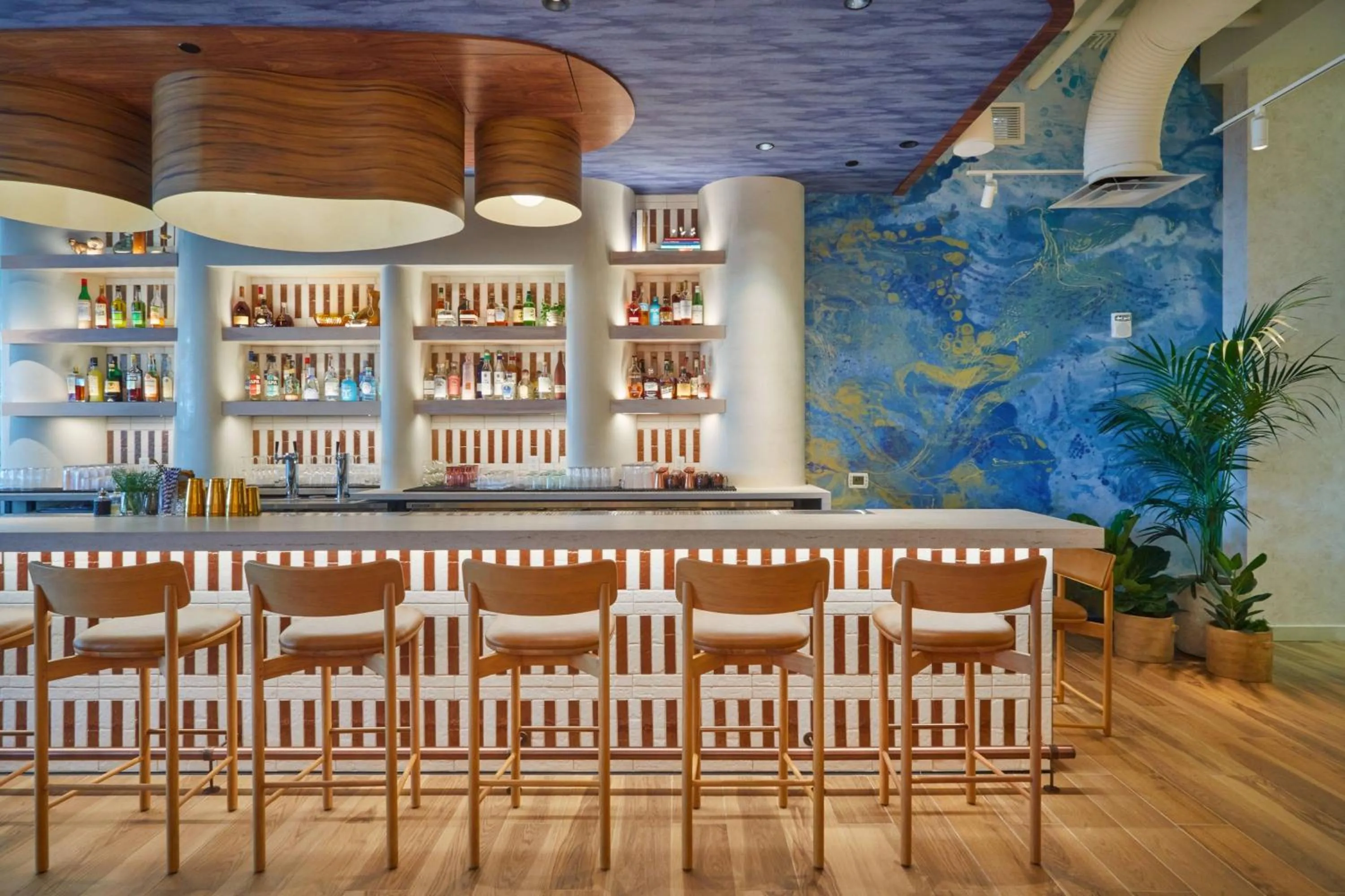 Restaurant/places to eat in Renaissance Residences Oahu Honolulu