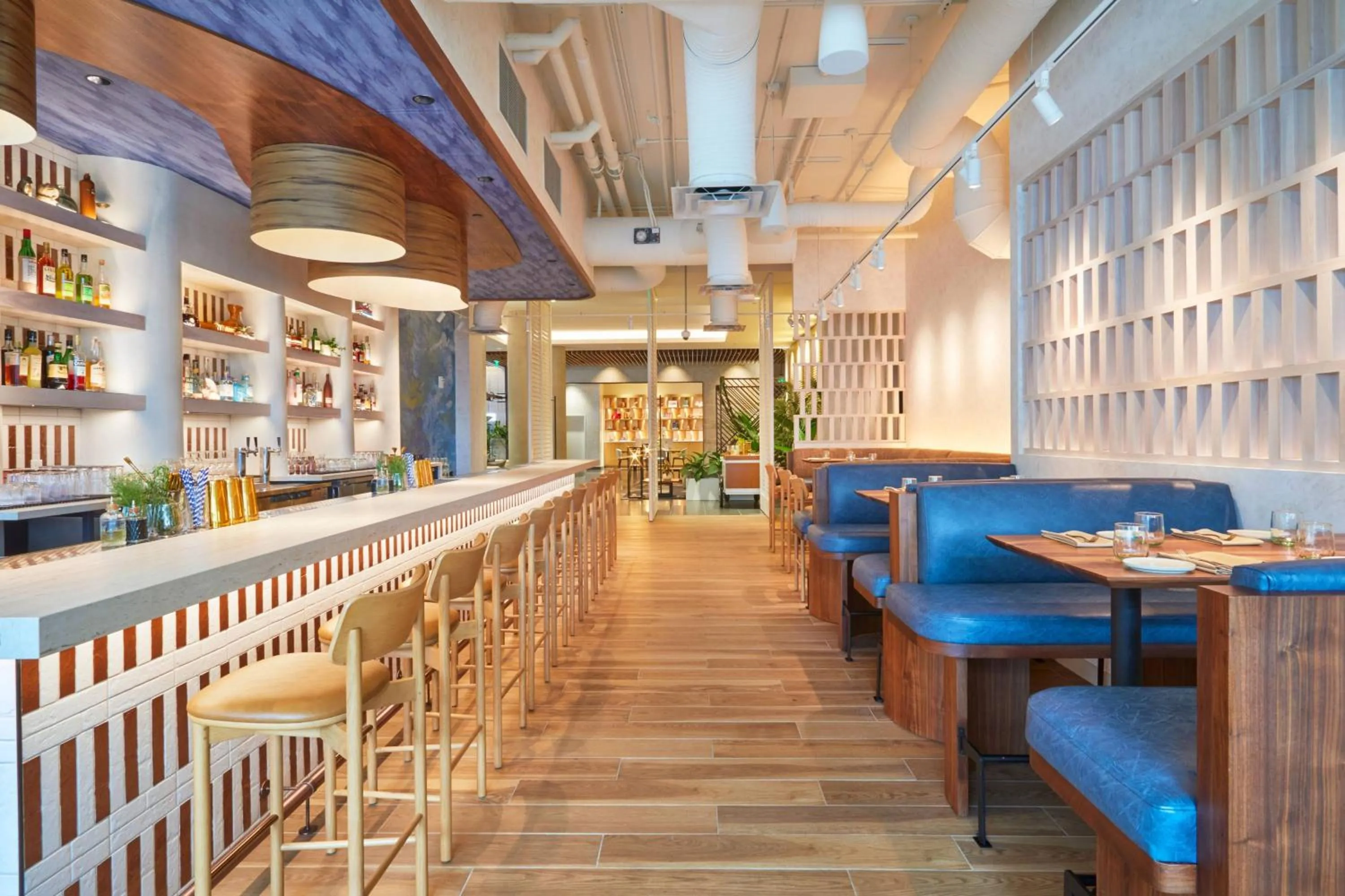 Restaurant/places to eat in Renaissance Residences Oahu Honolulu