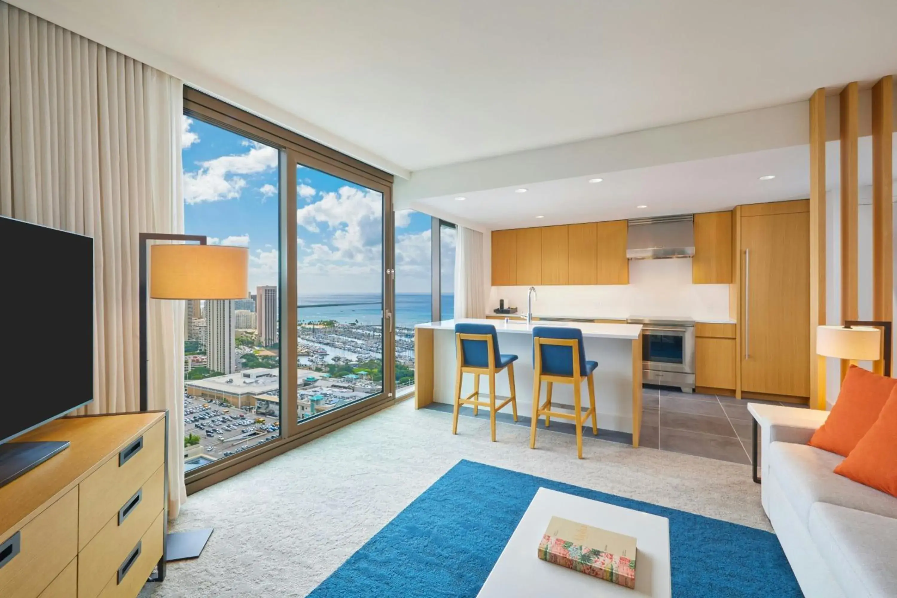 One-Bedroom King Suite with Ocean View in Renaissance Residences Oahu Honolulu One-Bedroom King Suite with Ocean View in Renaissance Residences Oahu Honolulu