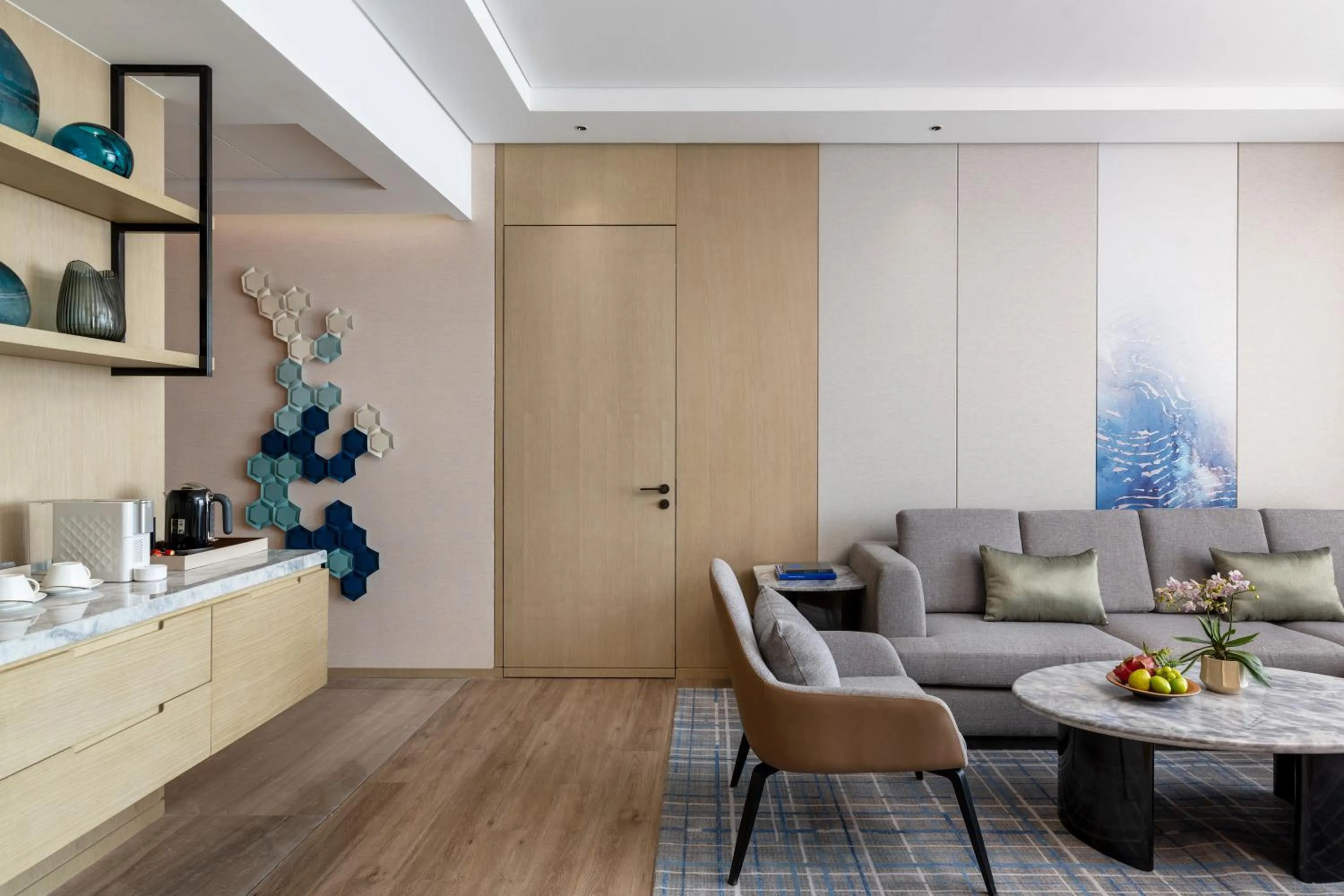 Living room in Courtyard by Marriott Shanwei Haifeng