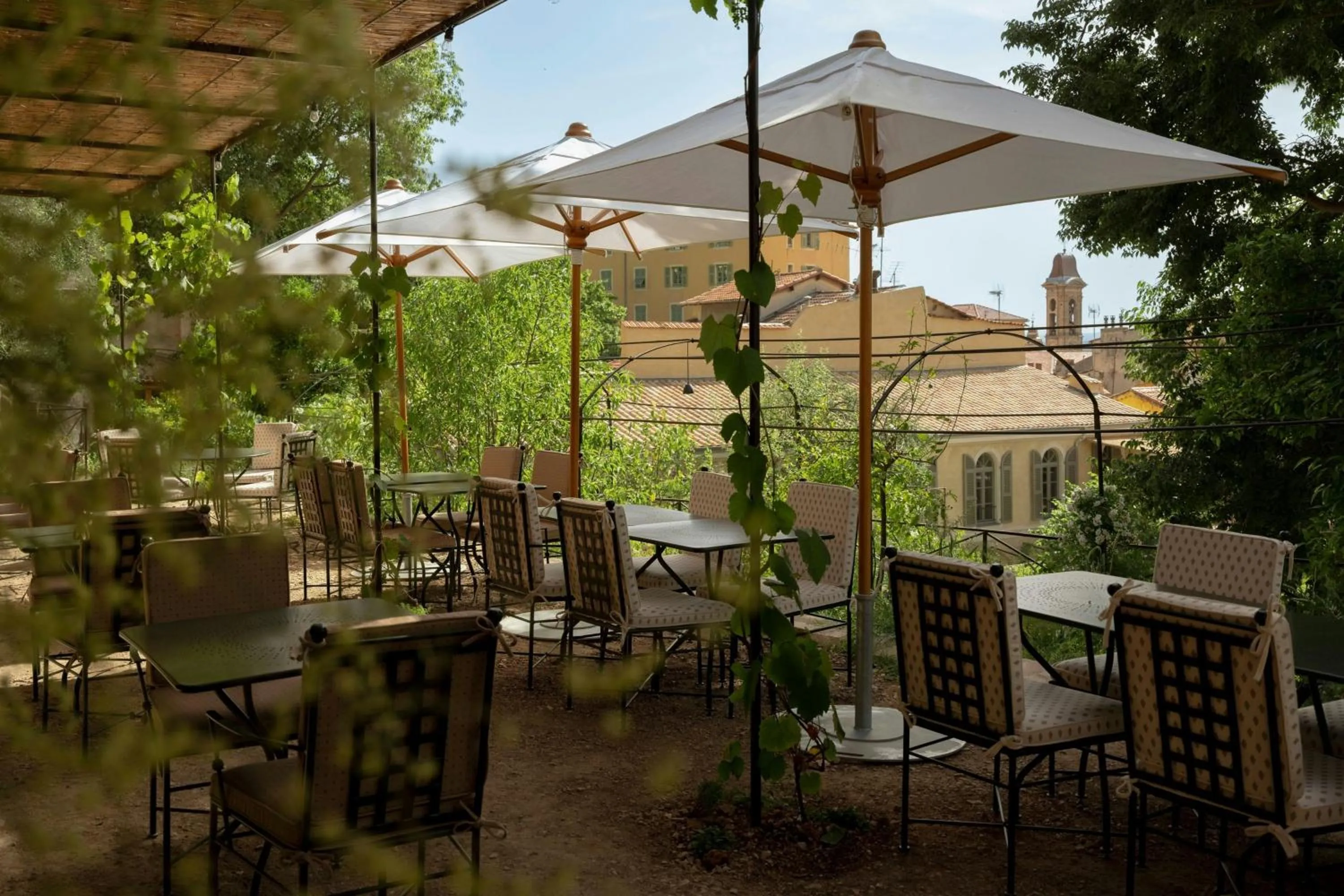 Restaurant/places to eat in Hôtel du Couvent, a Luxury Collection Hotel, Nice