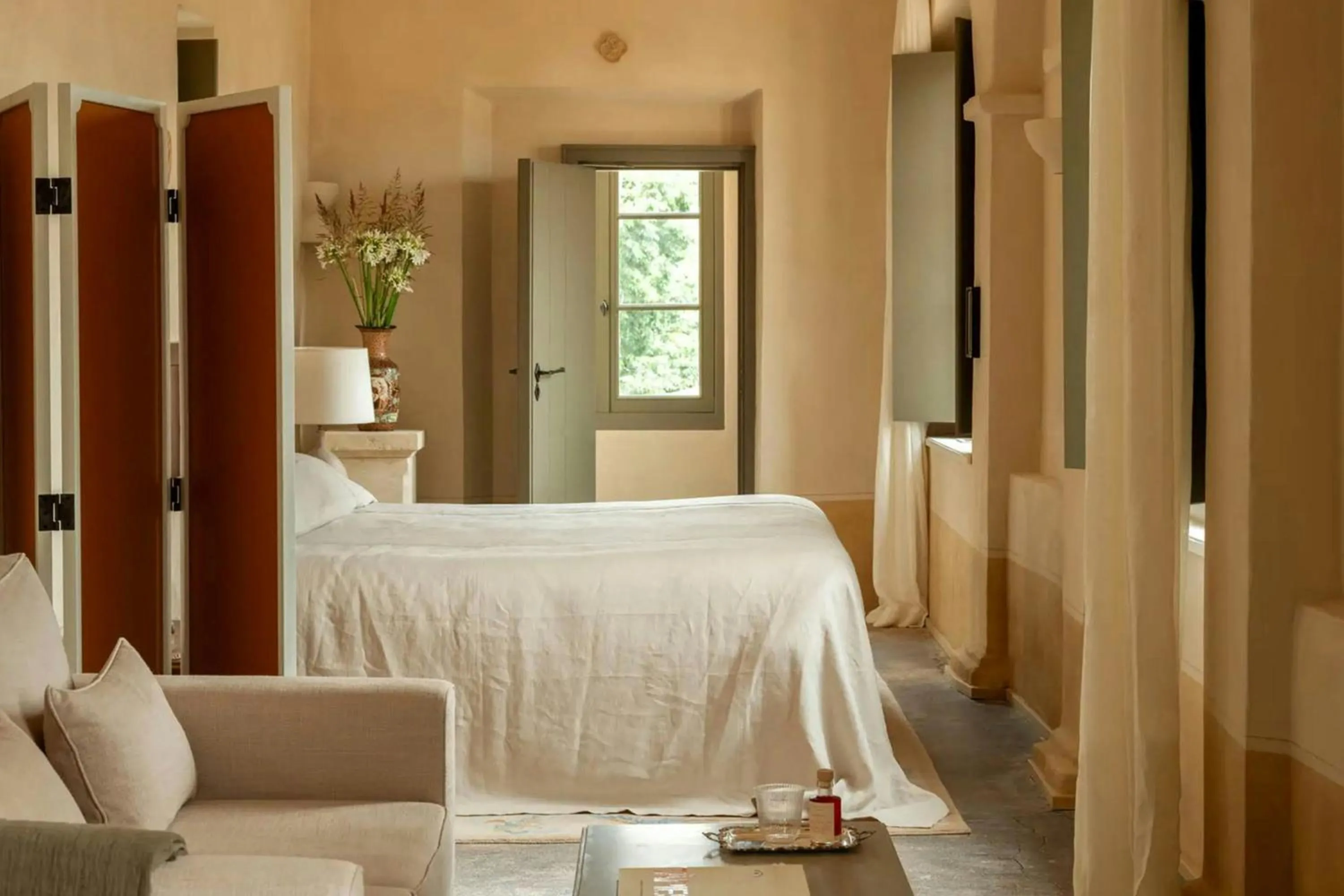 Bedroom, Bed in Hôtel du Couvent, a Luxury Collection Hotel, Nice