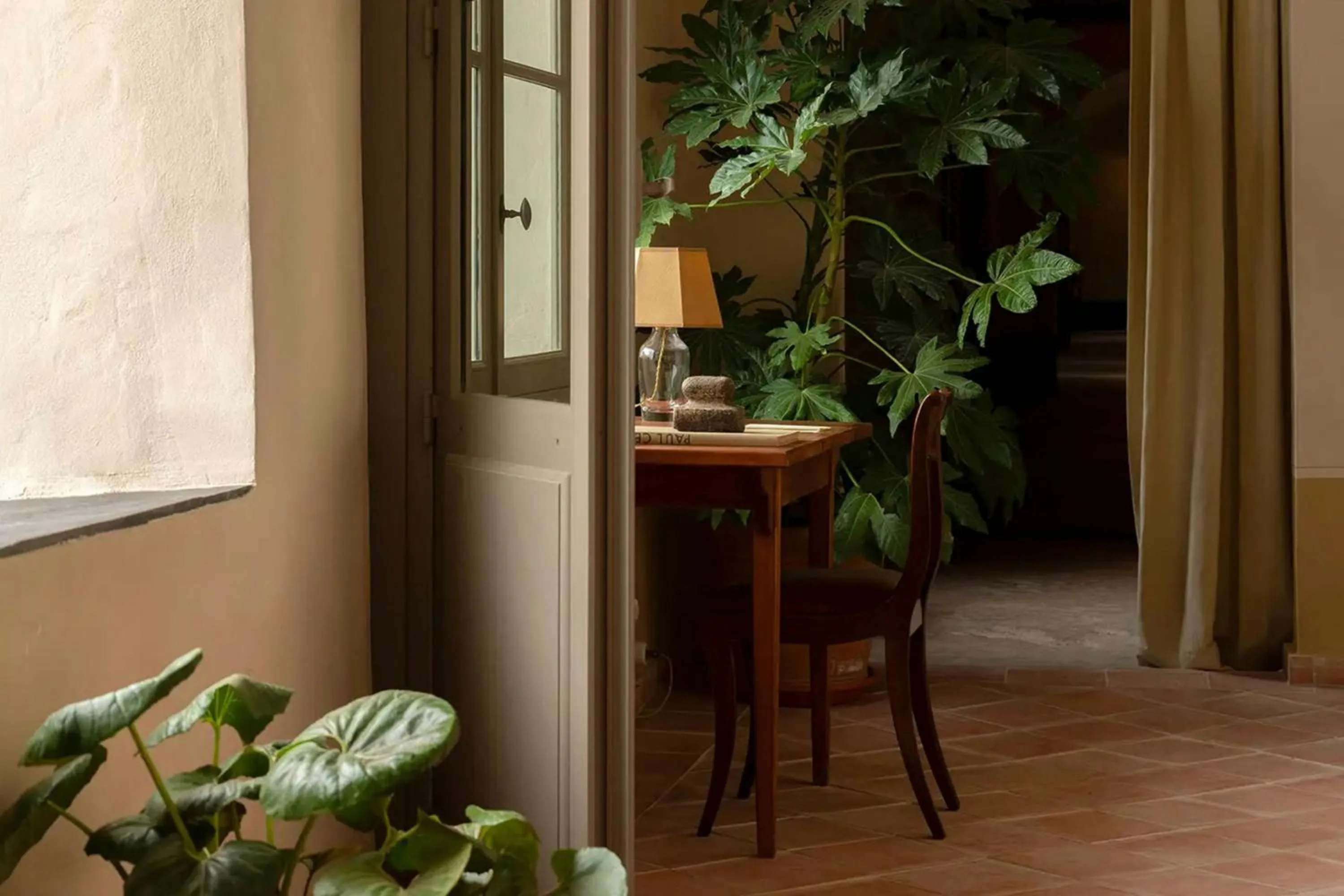 Photo of the whole room in Hôtel du Couvent, a Luxury Collection Hotel, Nice